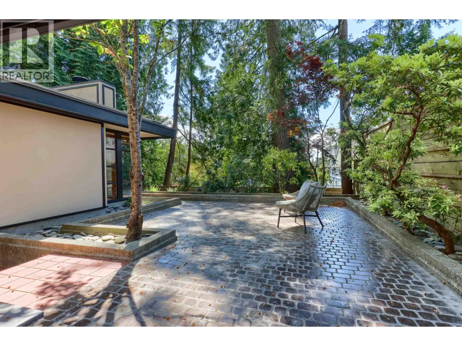 2423 BIRNEY PLACE