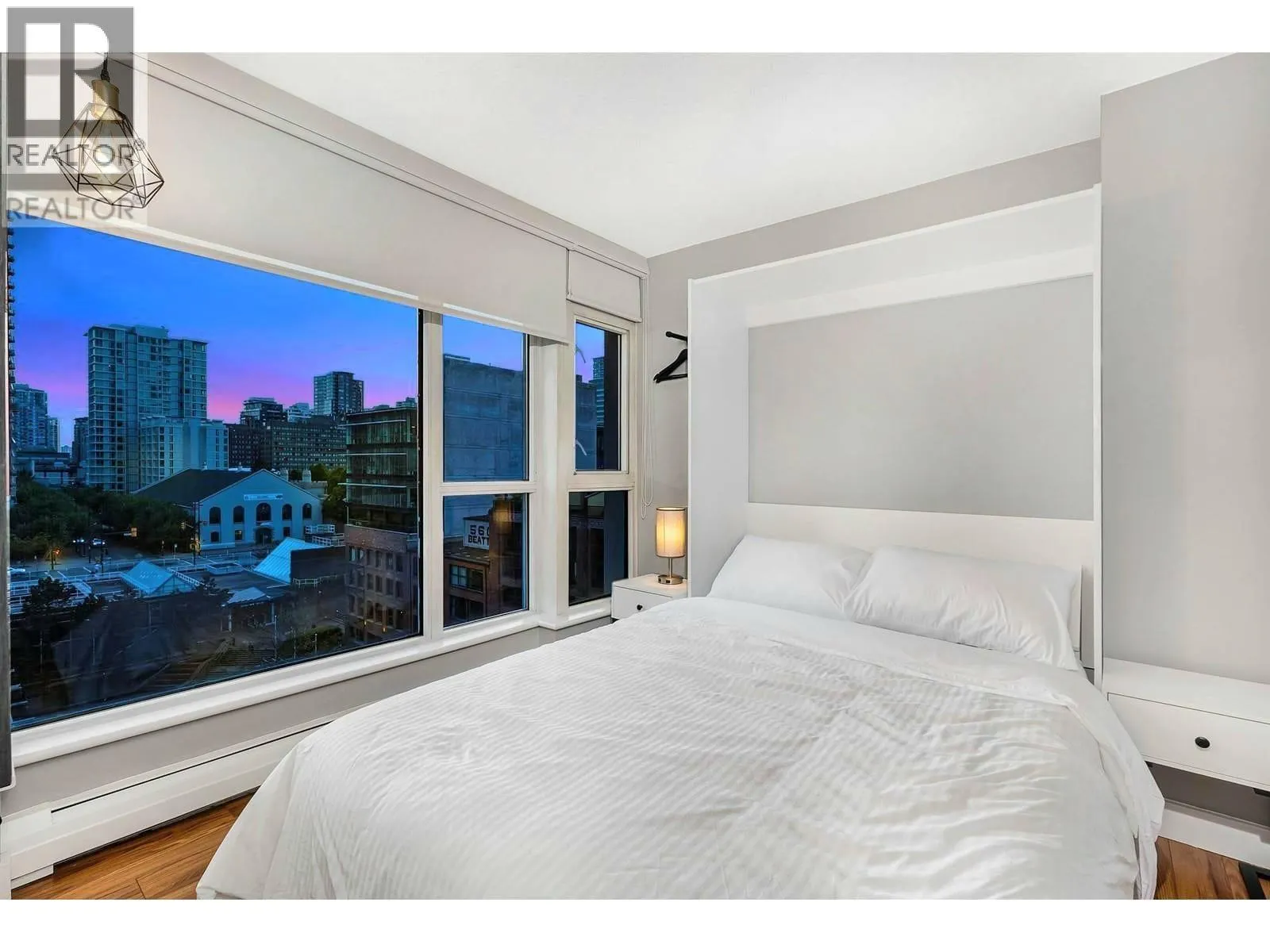1004 183 KEEFER PLACE