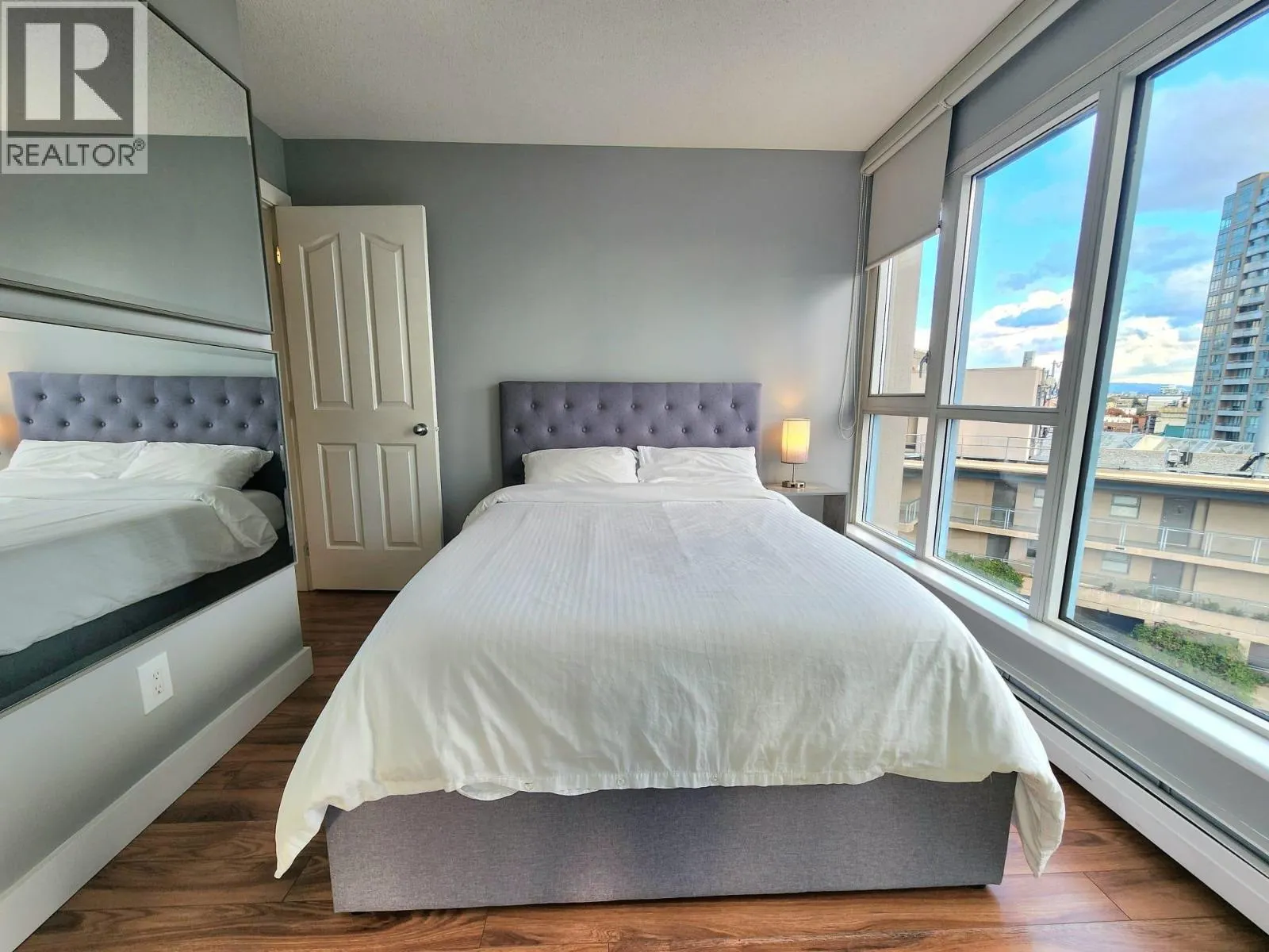 1004 183 KEEFER PLACE