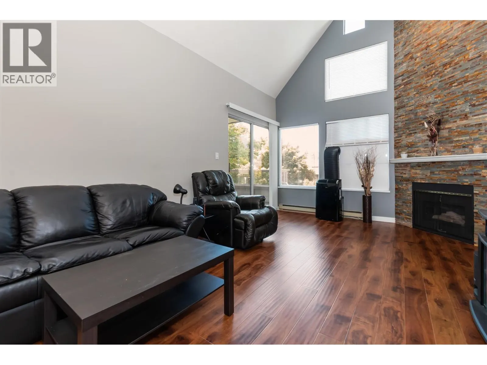 307 7465 SANDBORNE AVENUE