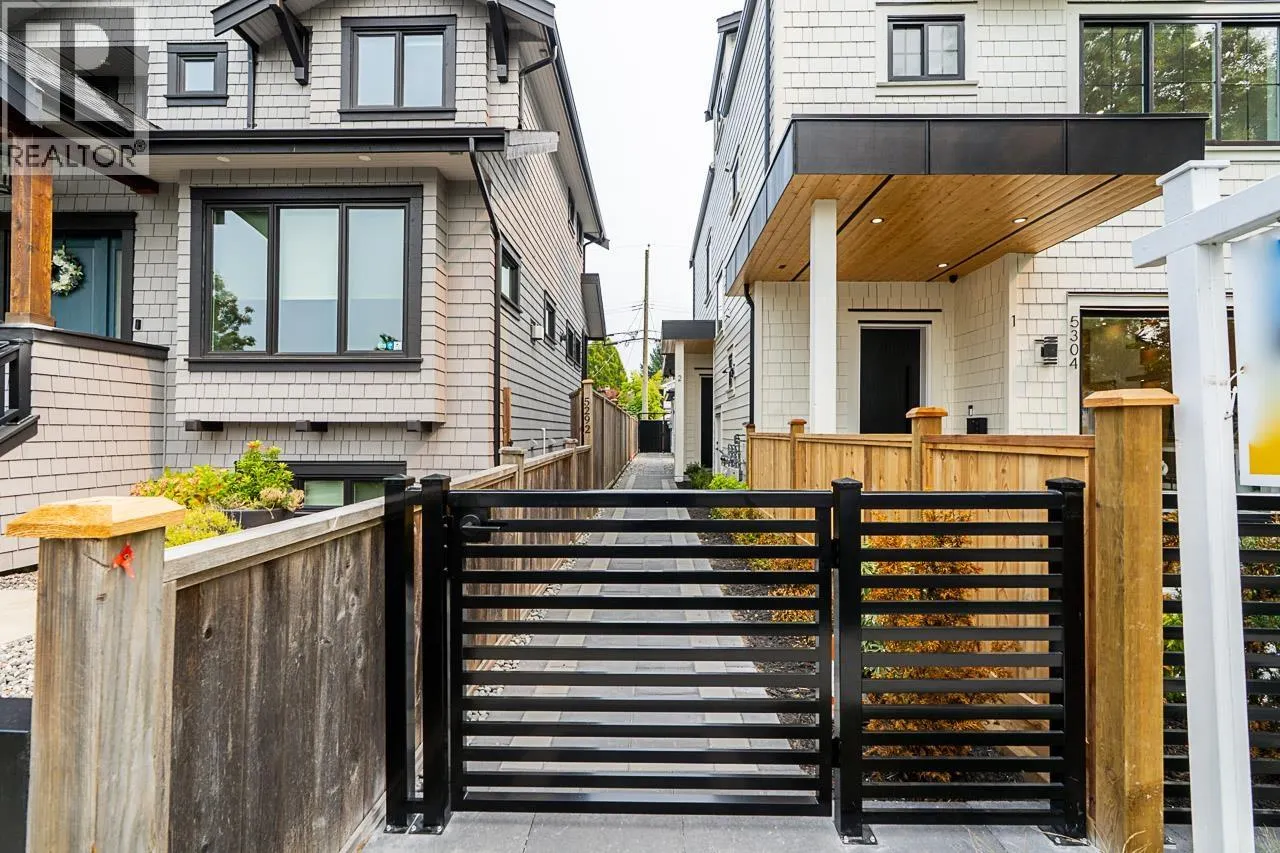 2 5304 ELGIN STREET