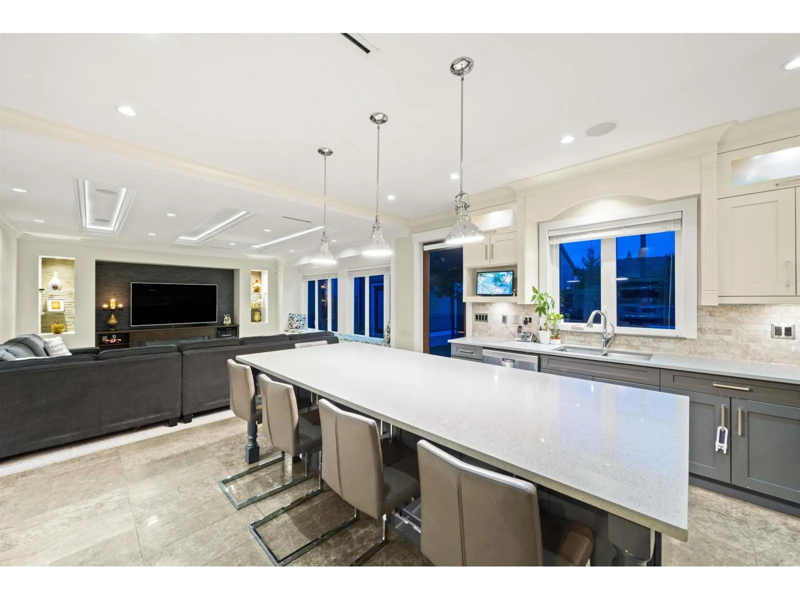 8841 STEGAVIK COURT