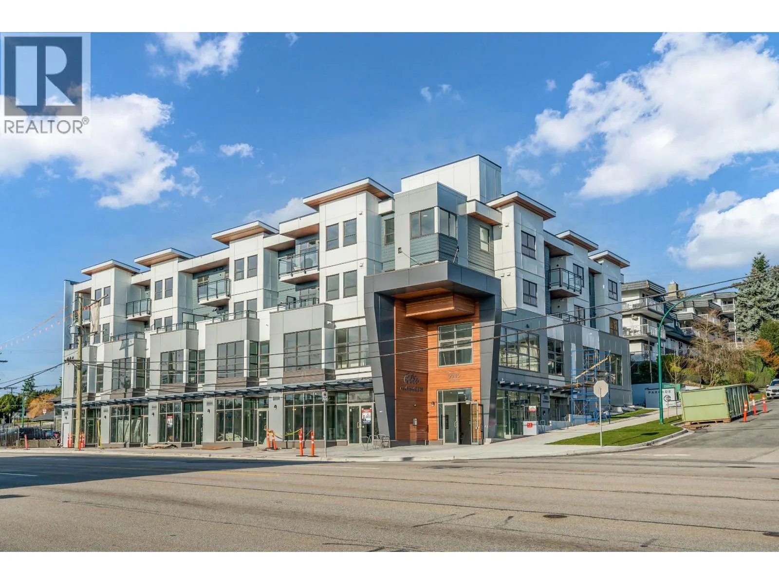 410 5535 HASTINGS STREET