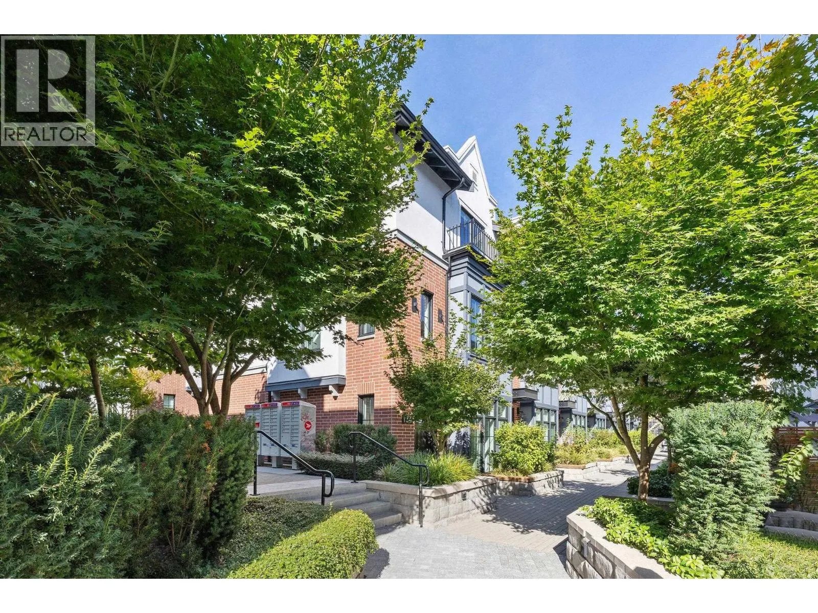 134 2070 CURLING ROAD