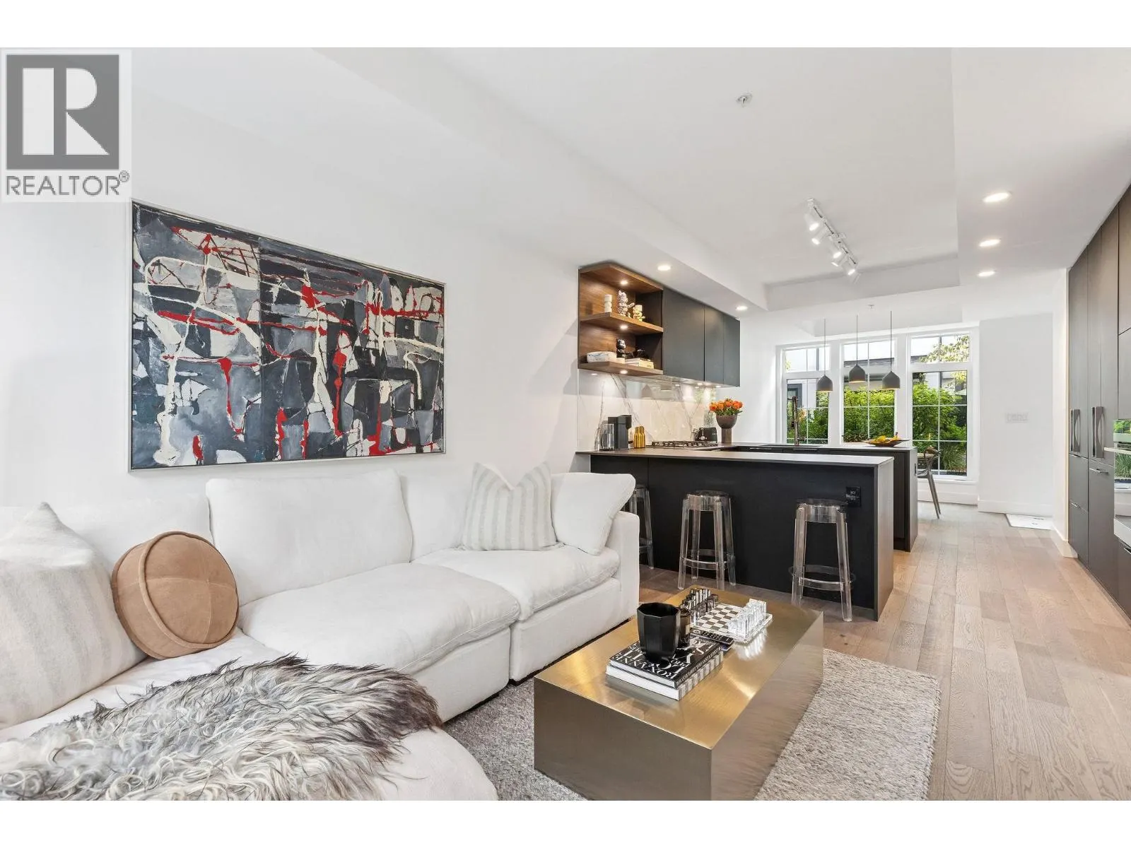 134 2070 CURLING ROAD