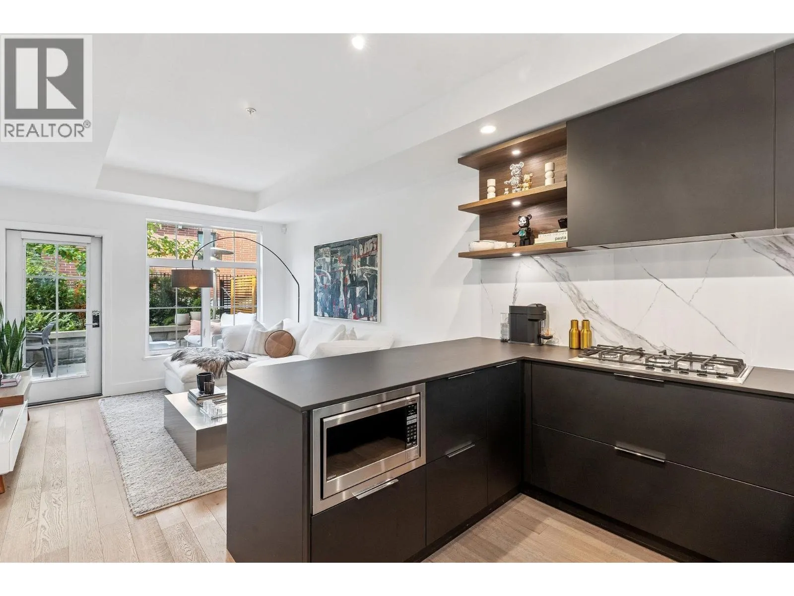 134 2070 CURLING ROAD