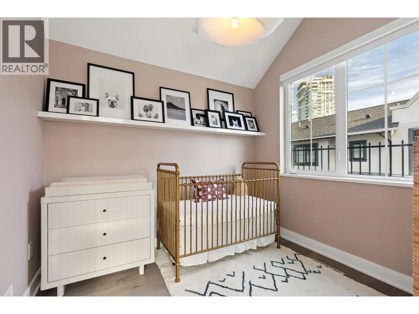 134 2070 CURLING ROAD