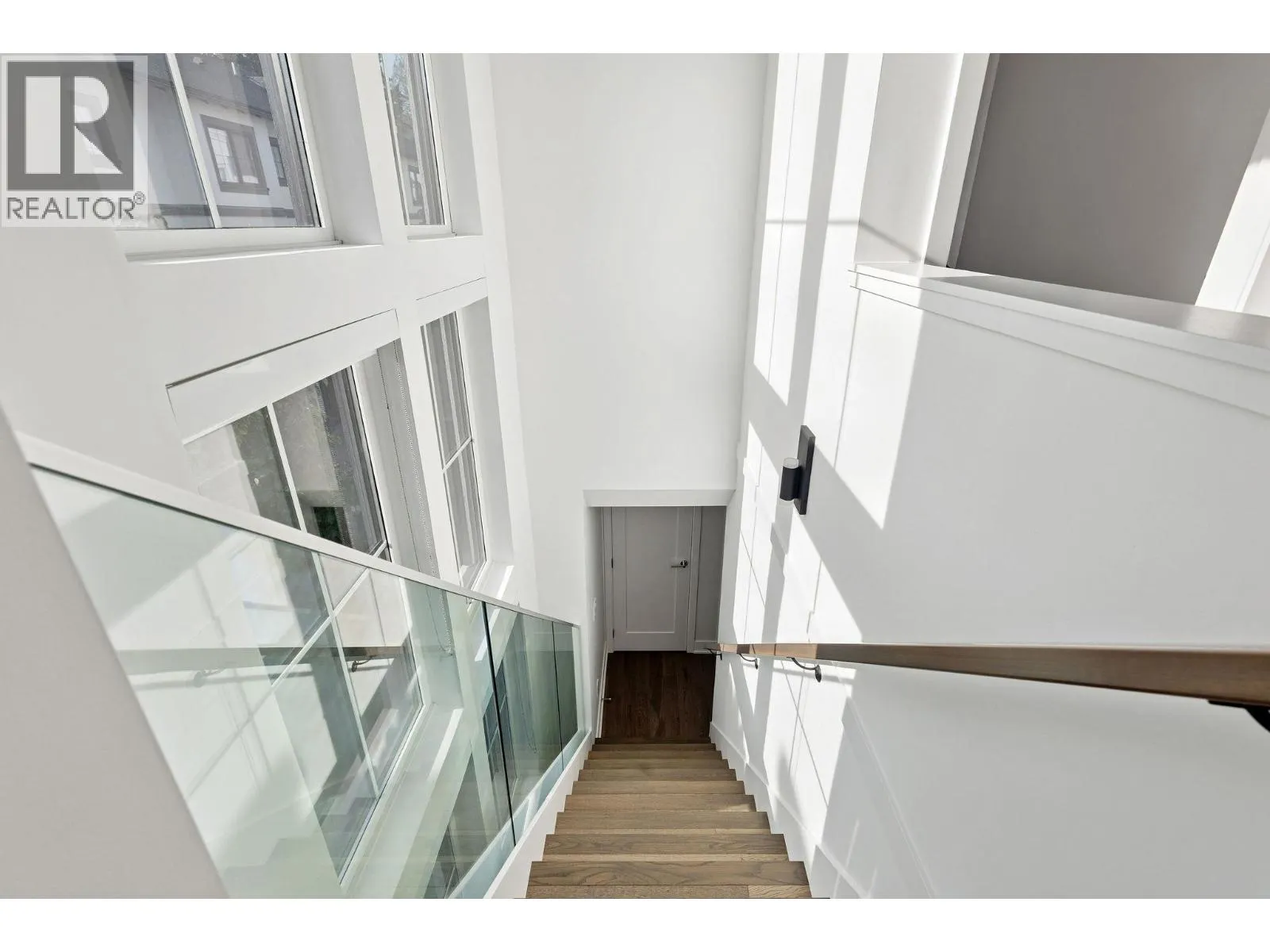 134 2070 CURLING ROAD