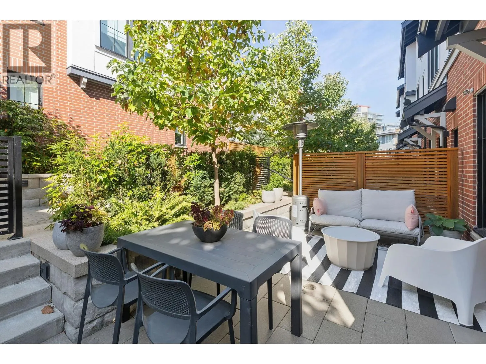 134 2070 CURLING ROAD