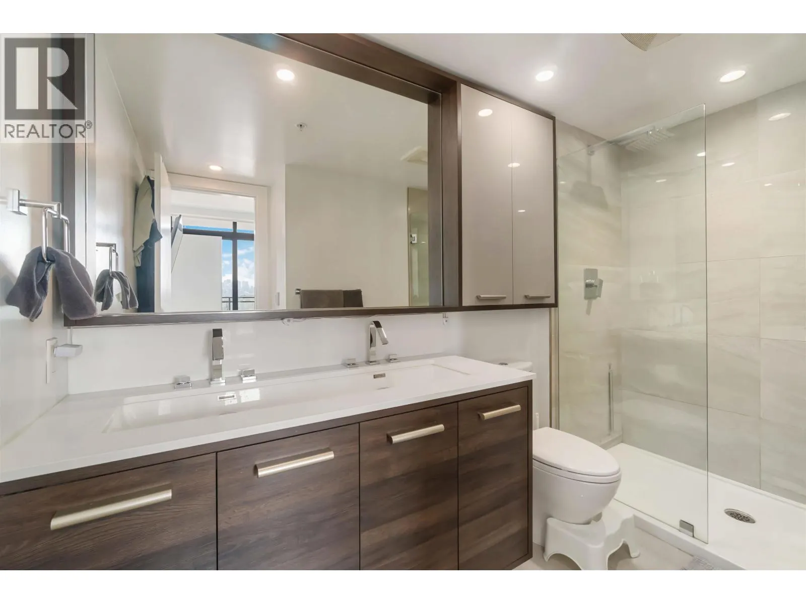 1406 2378 ALPHA AVENUE