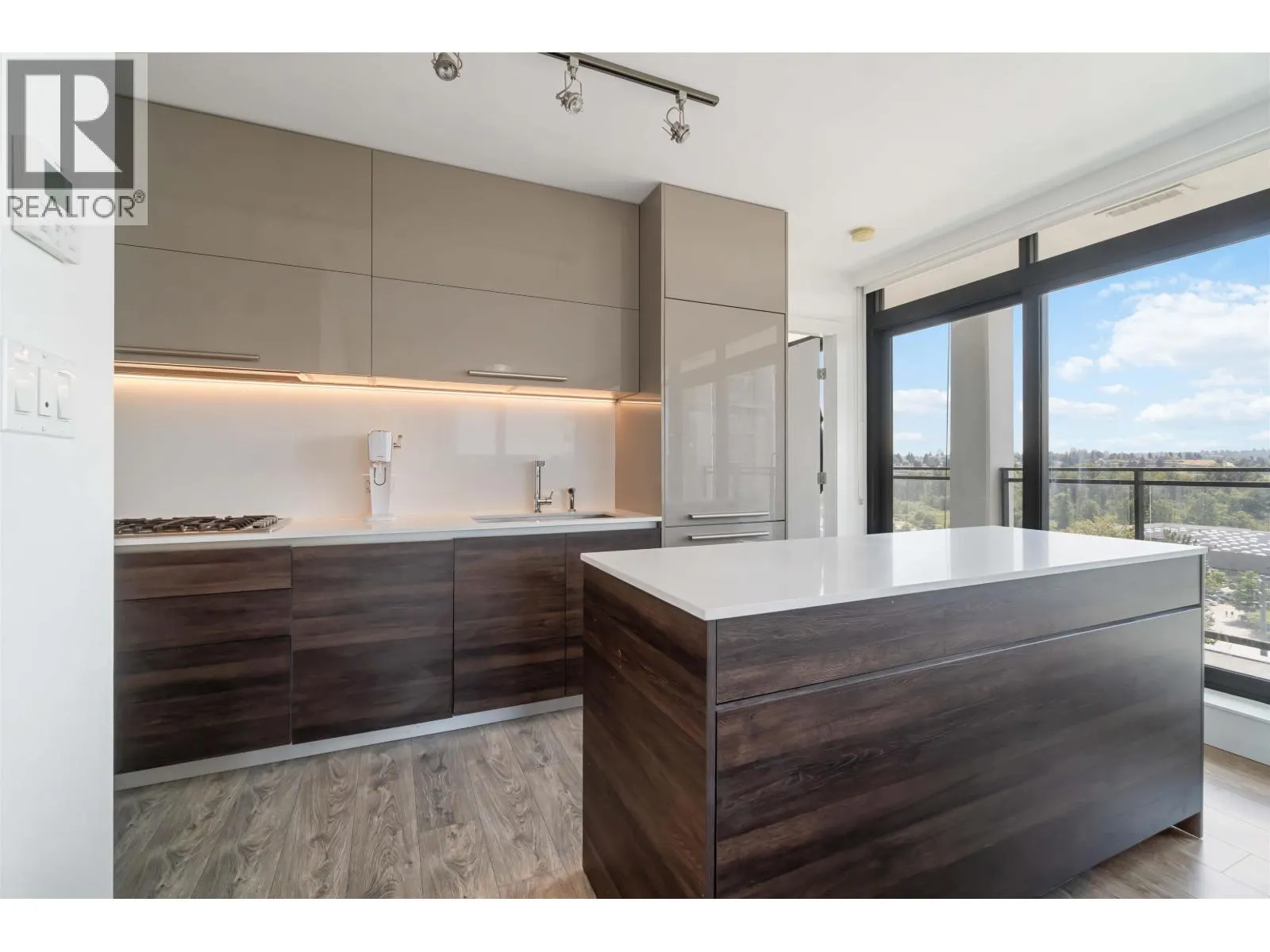 1406 2378 ALPHA AVENUE