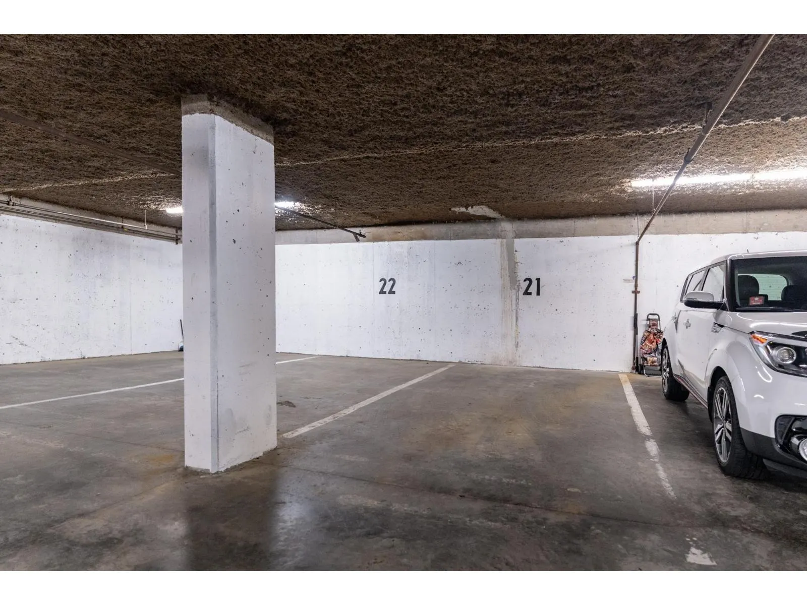 208 13965 16 AVENUE