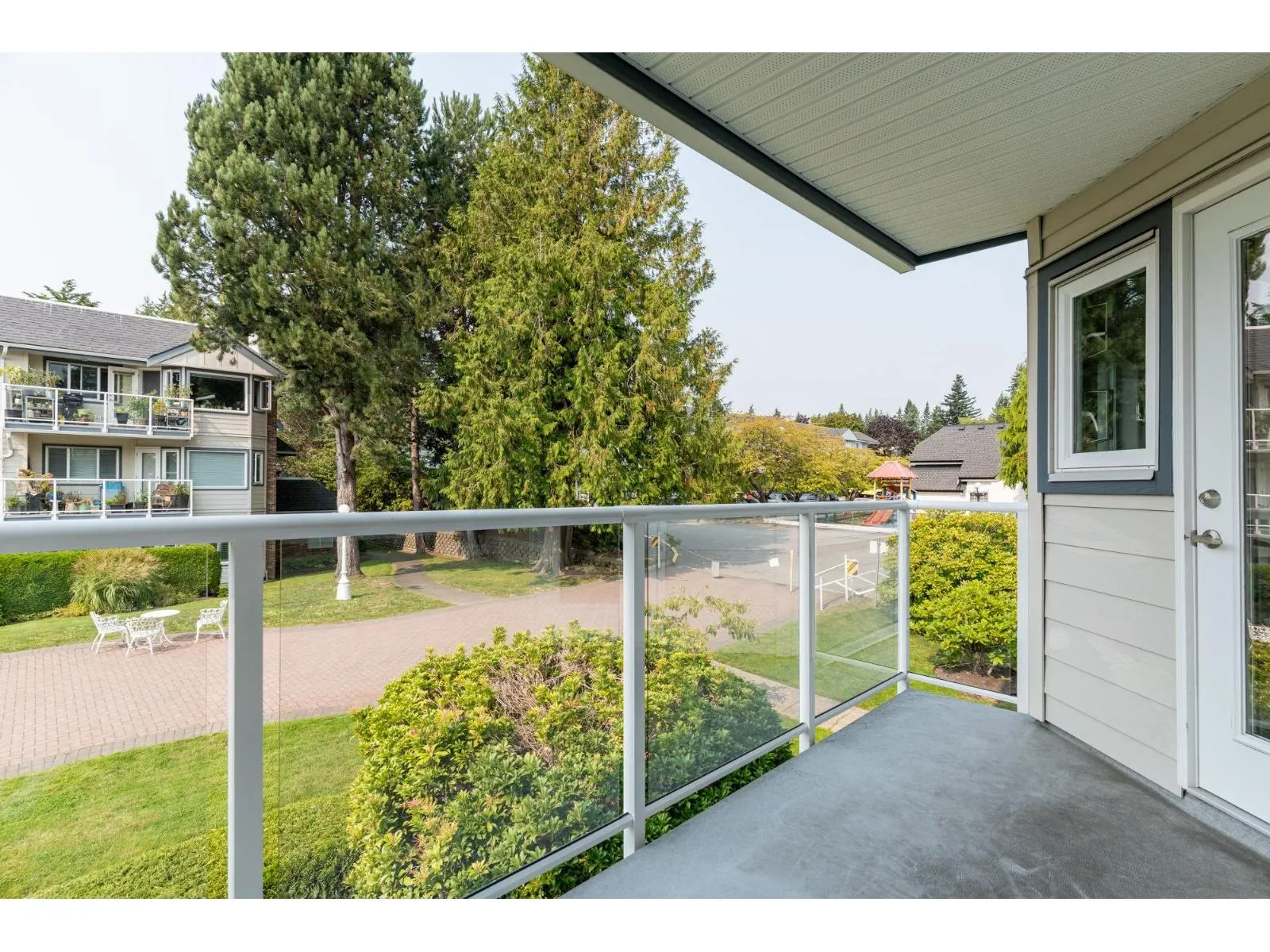 208 13965 16 AVENUE
