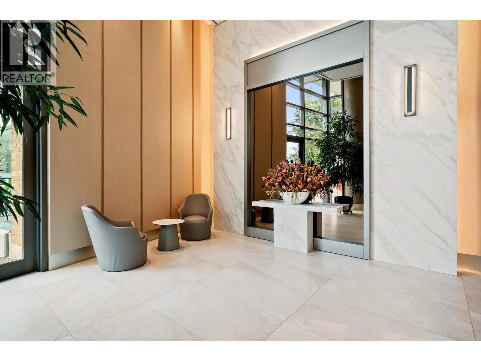 2606 1067 MARINASIDE CRESCENT