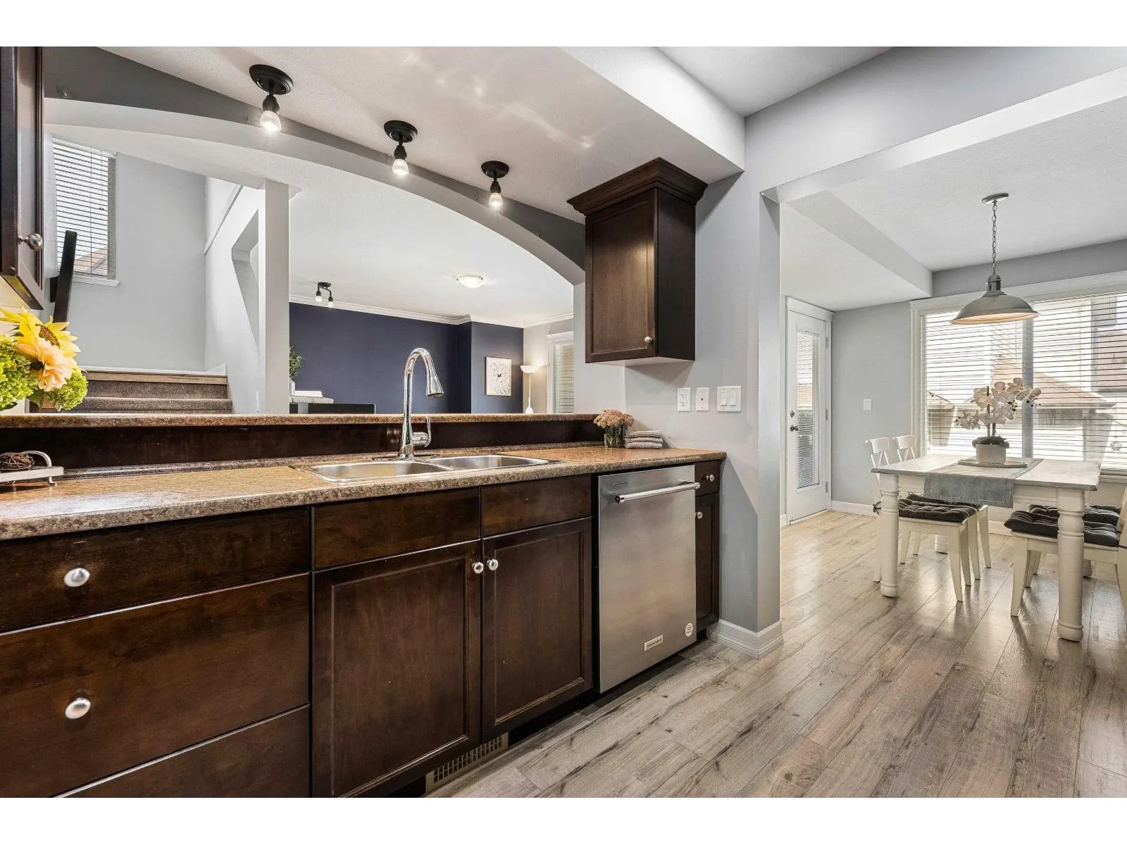 24 46778 HUDSON ROAD|Promontory