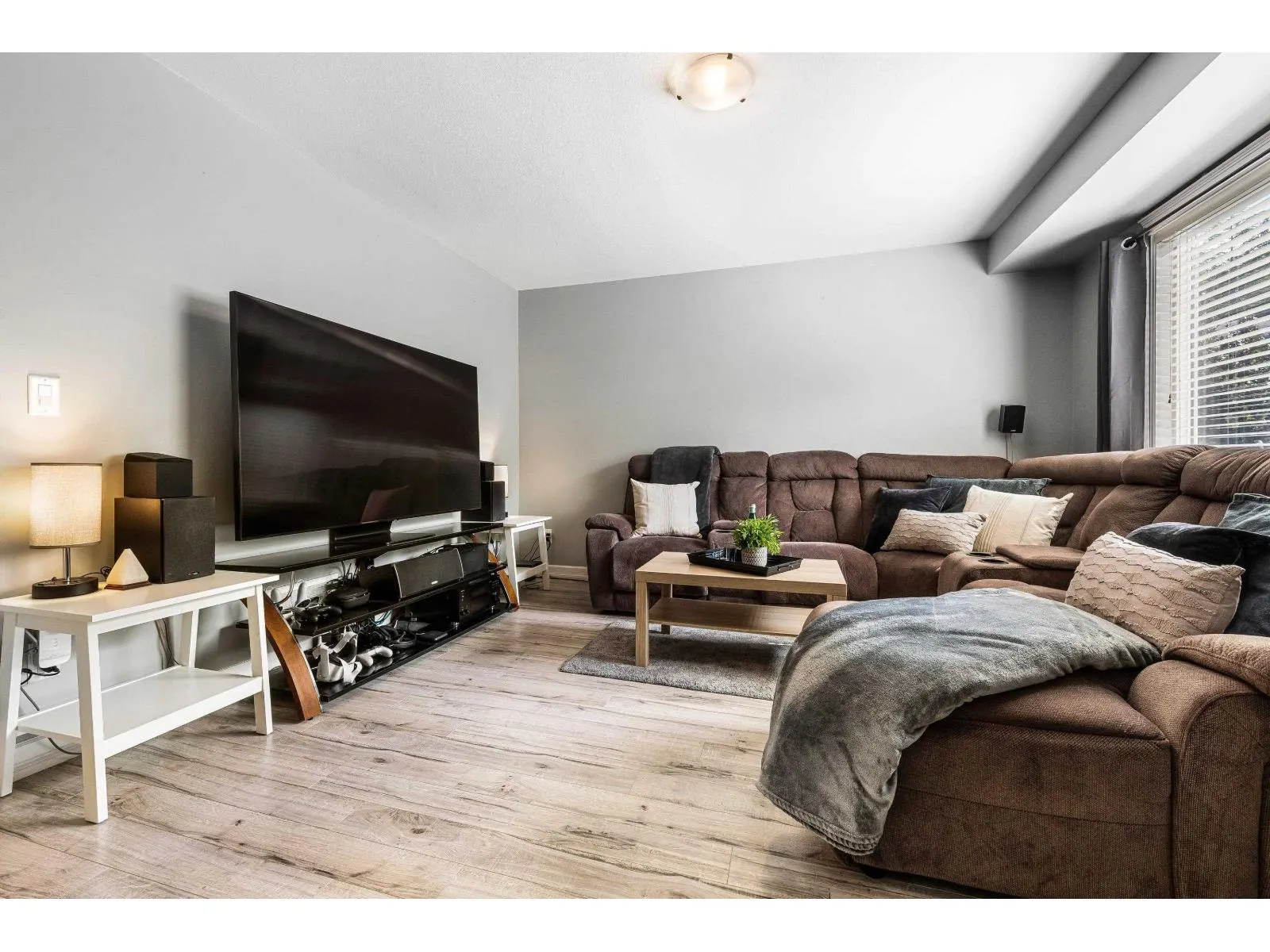 24 46778 HUDSON ROAD|Promontory