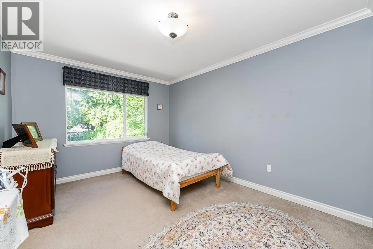 180 W OSBORNE ROAD