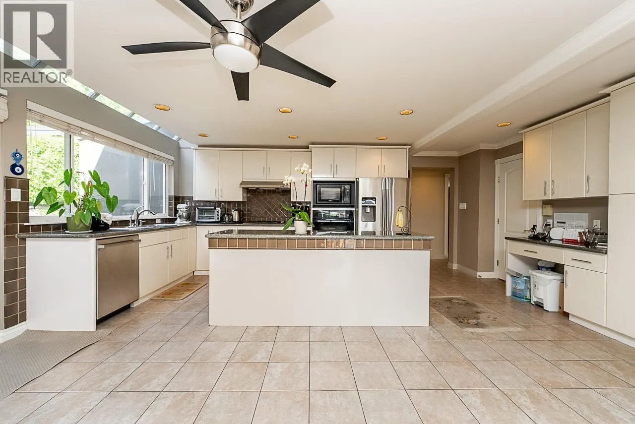 180 W OSBORNE ROAD