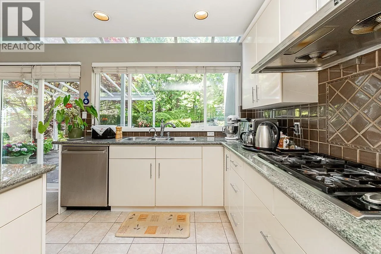 180 W OSBORNE ROAD