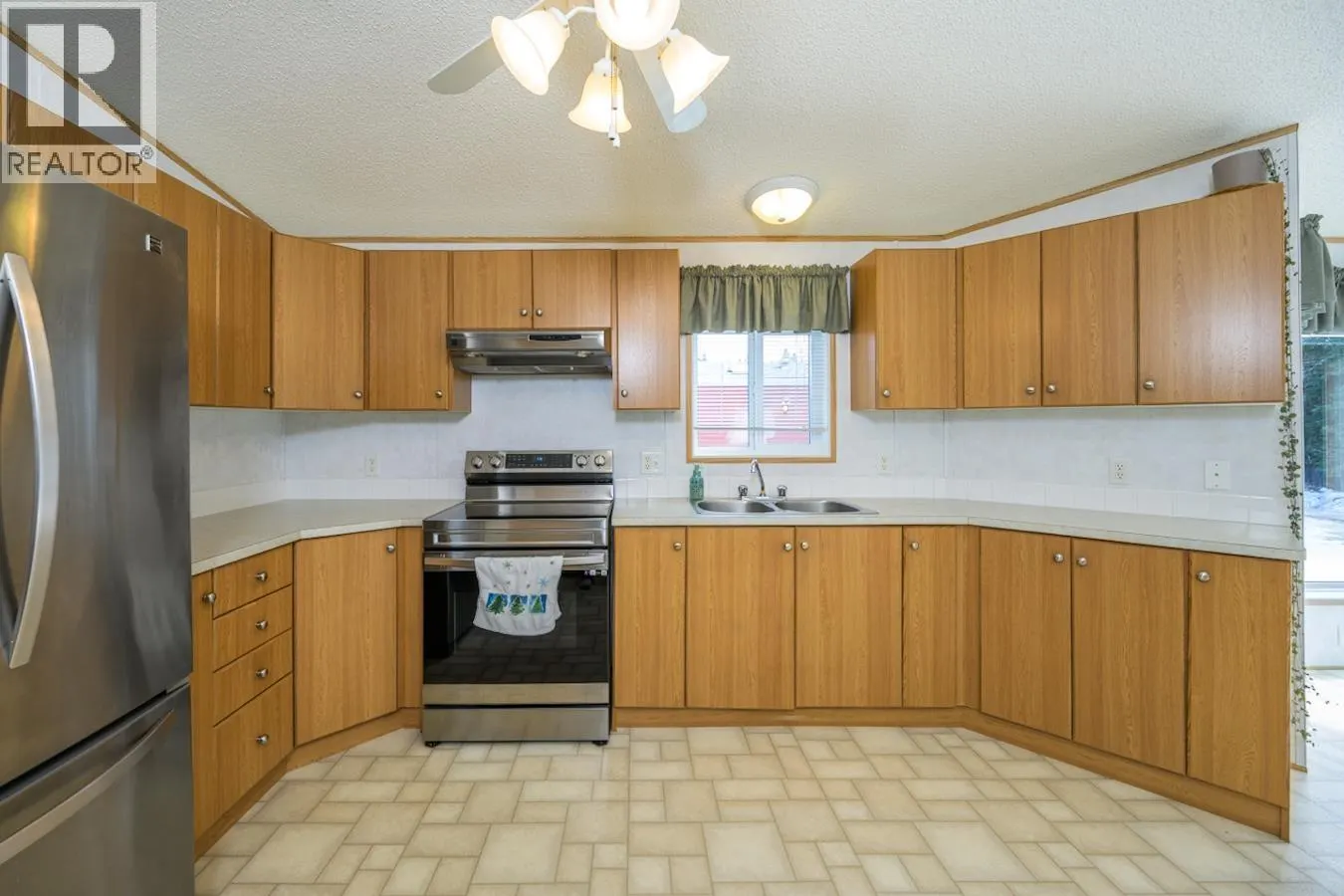 65 7817 S HIGHWAY 97