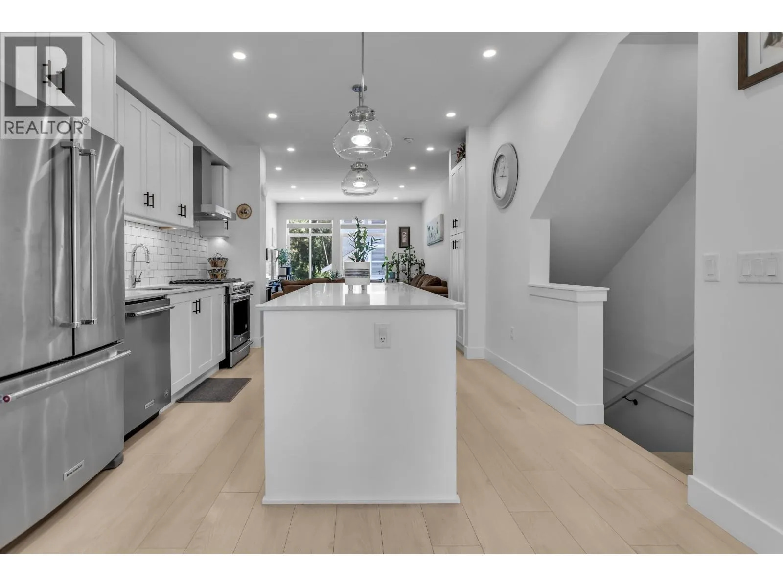 12 24021 110 AVENUE