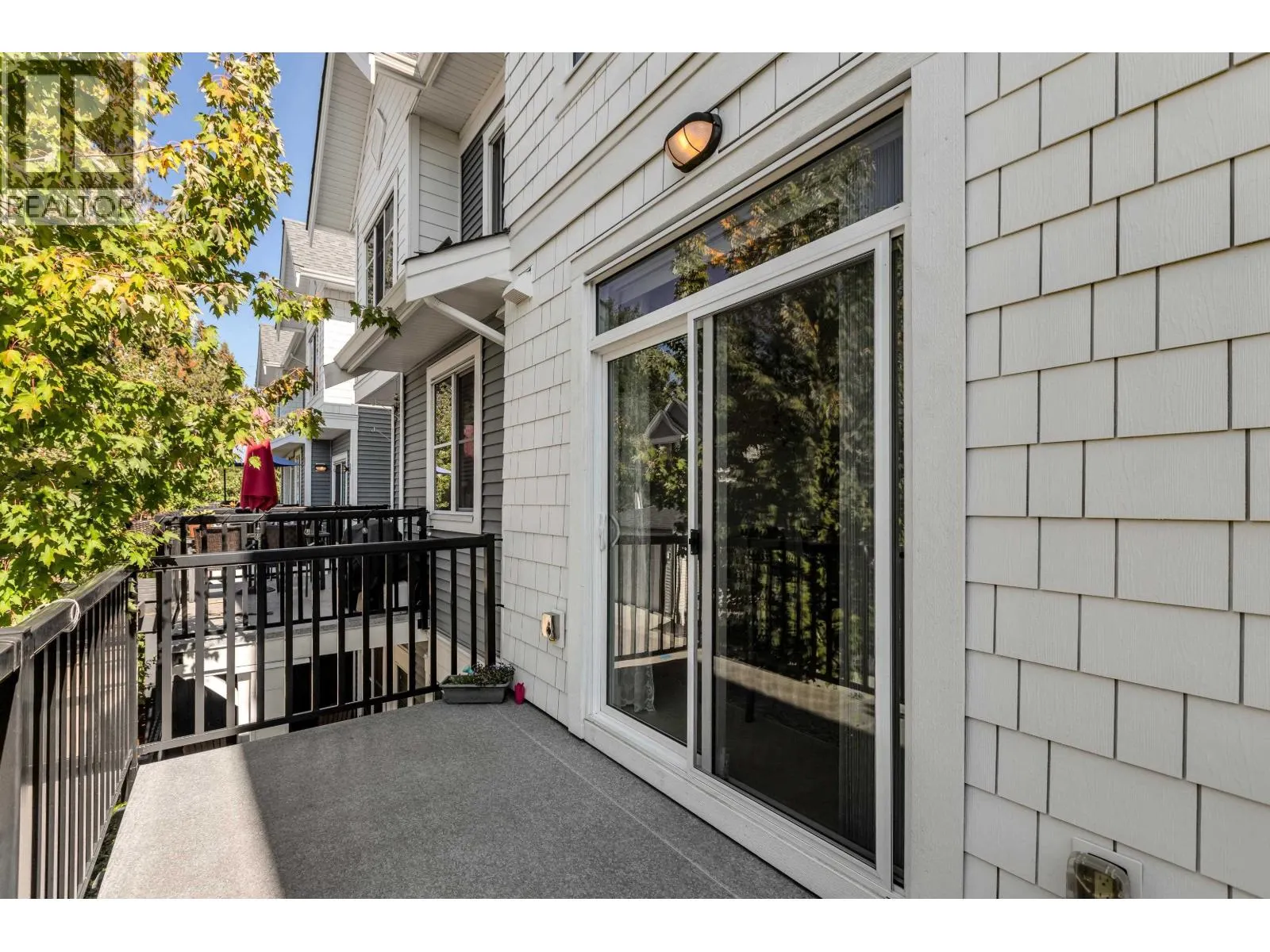 12 24021 110 AVENUE