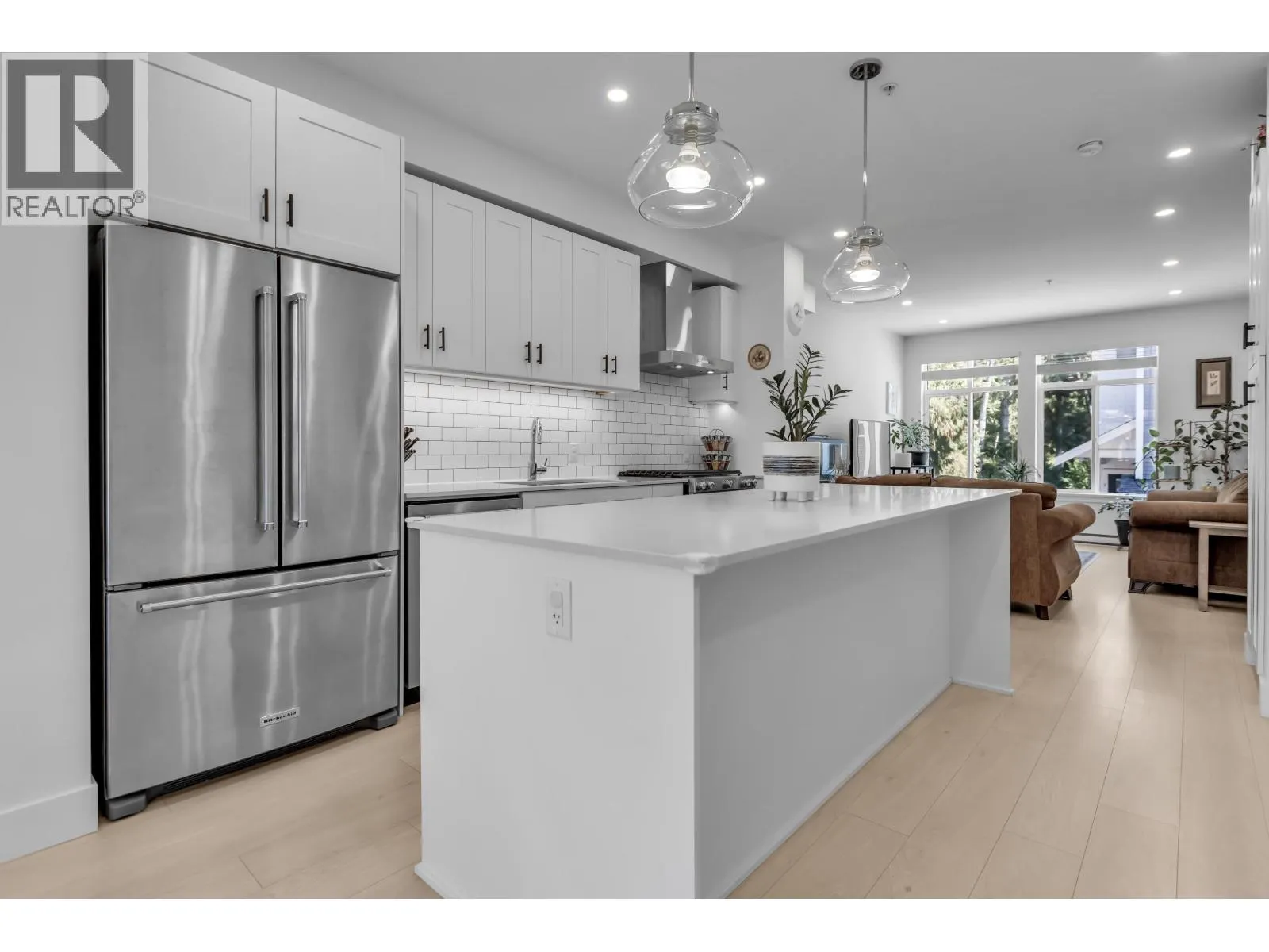 12 24021 110 AVENUE