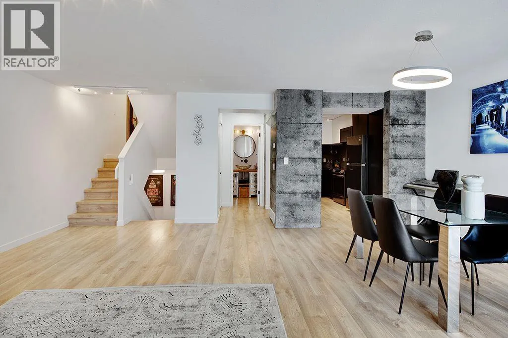 208 1220 FALCON DRIVE