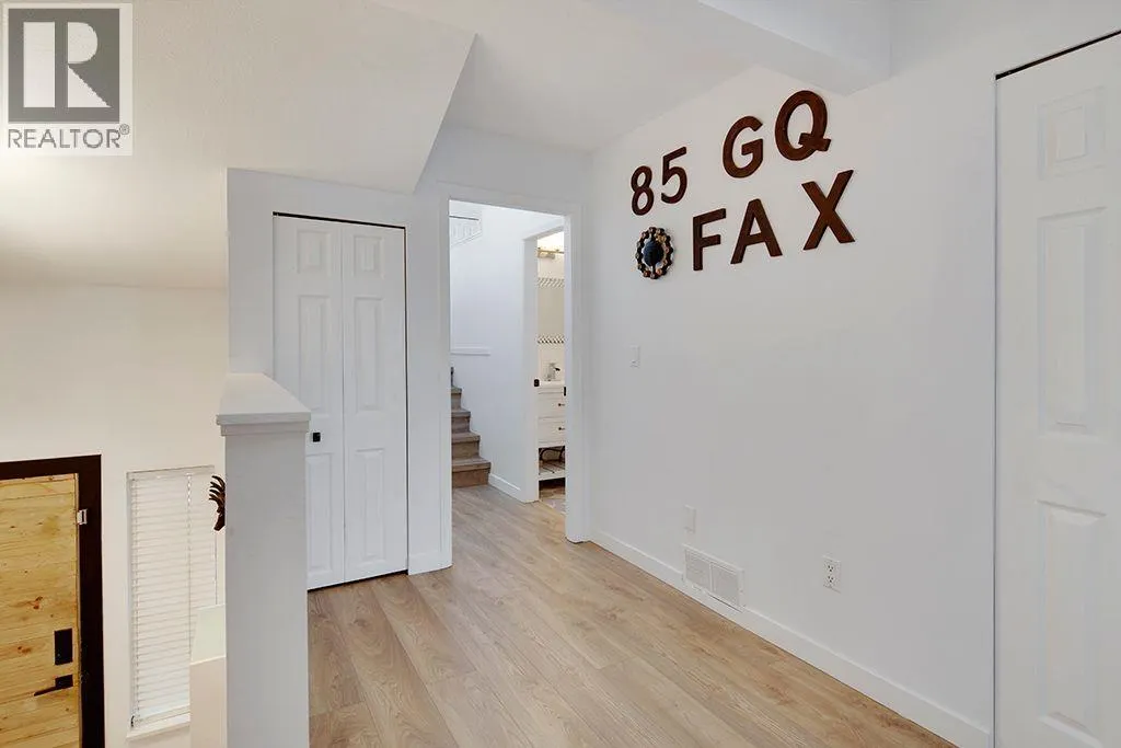 208 1220 FALCON DRIVE