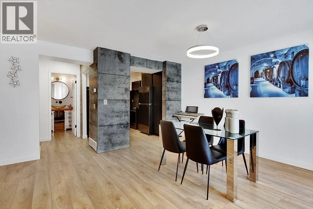 208 1220 FALCON DRIVE