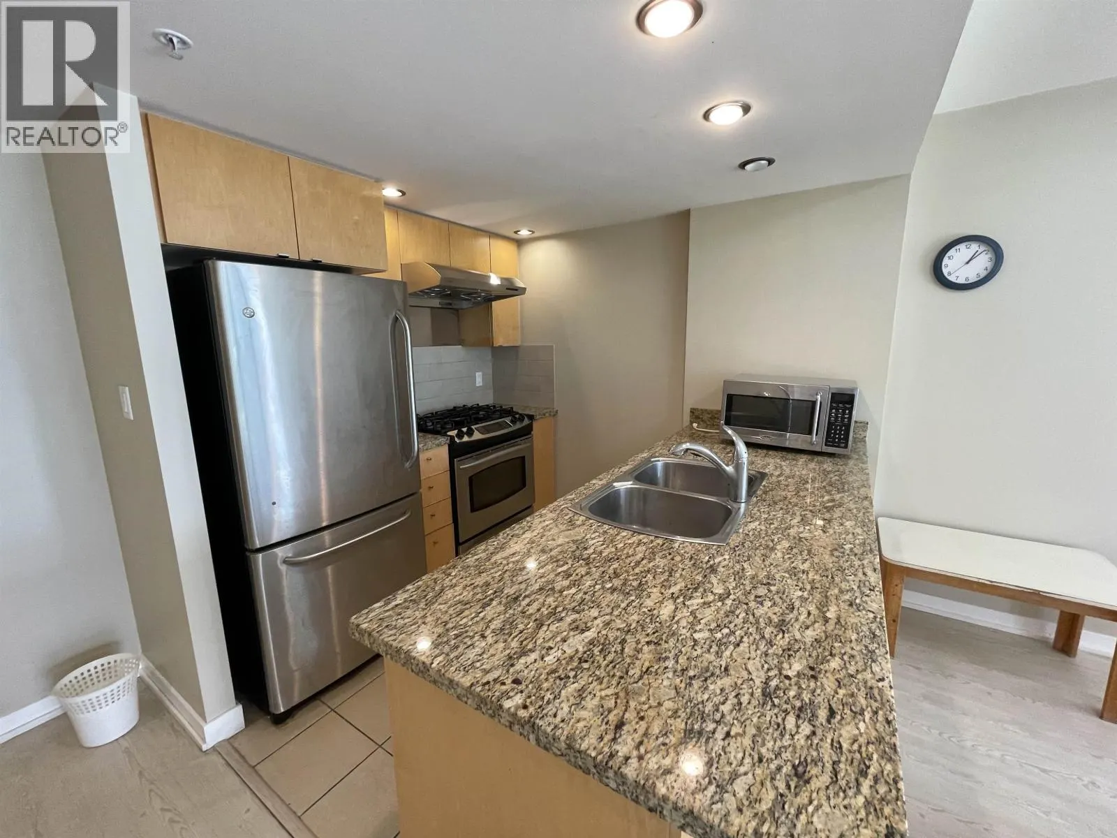 809 9180 HEMLOCK DRIVE