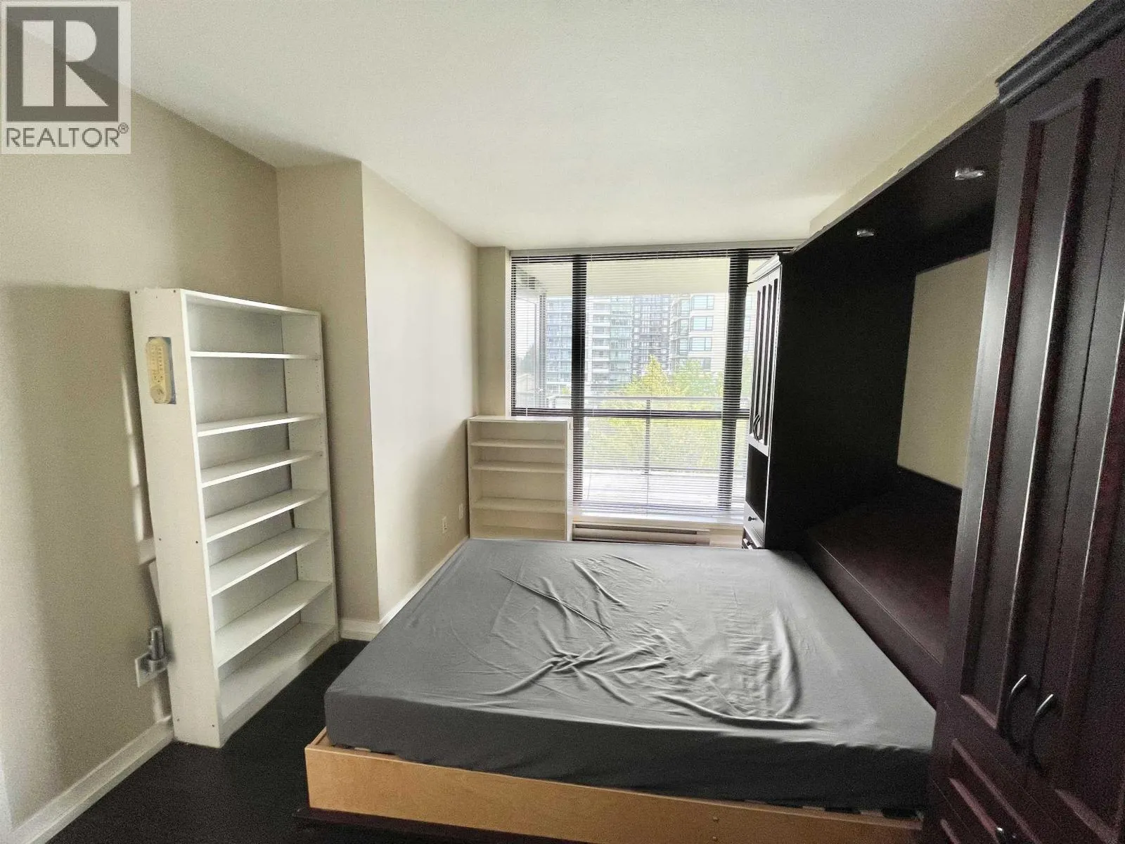 809 9180 HEMLOCK DRIVE