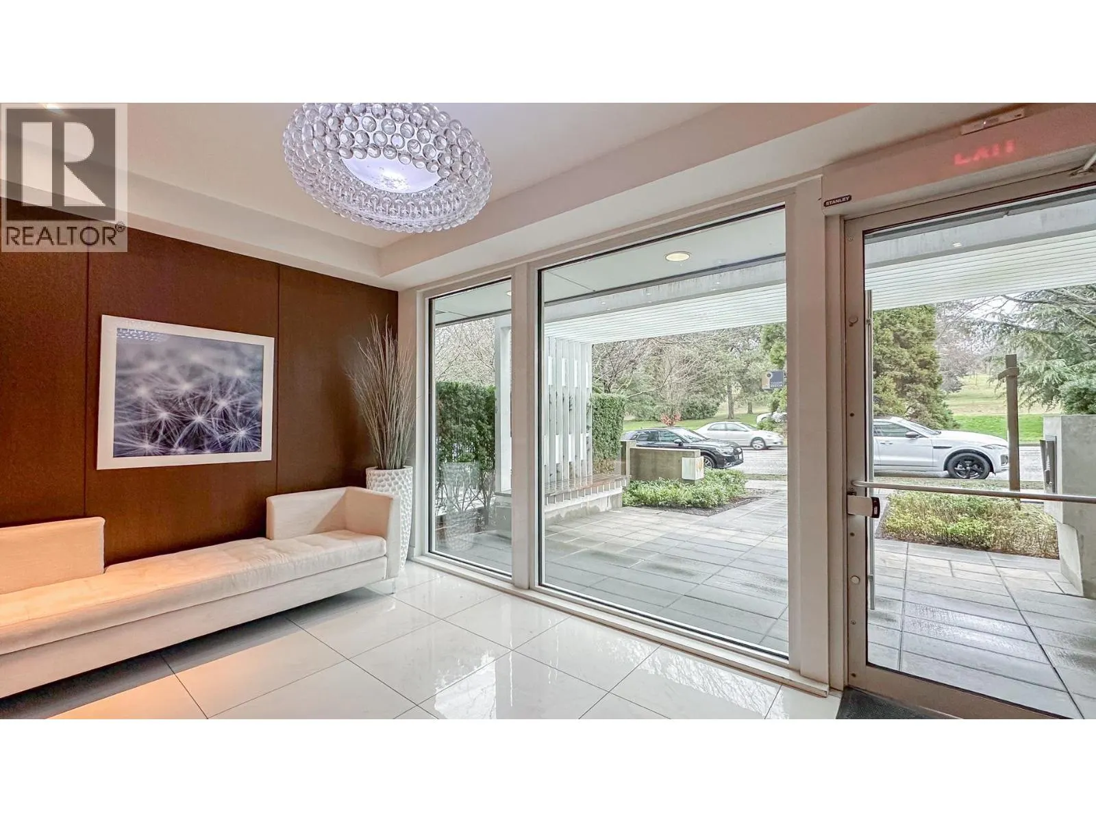 505 4867 CAMBIE STREET