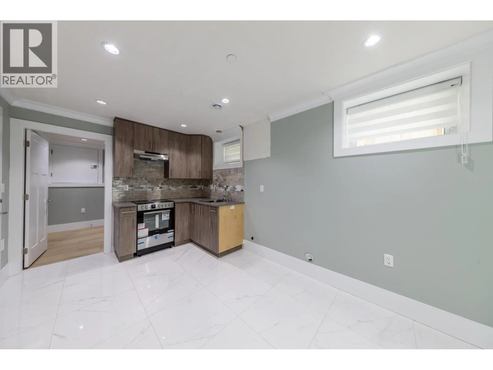 6530 ANGUS DRIVE