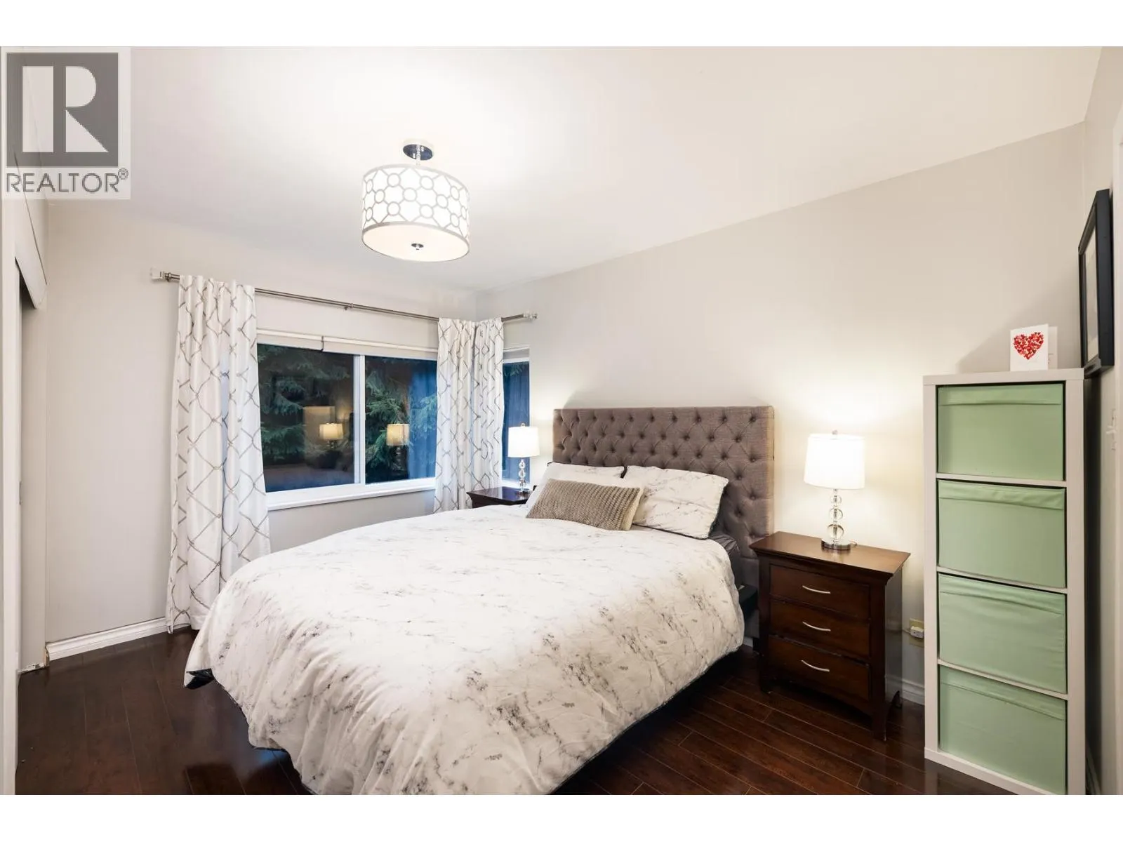 4233 CAPILANO ROAD