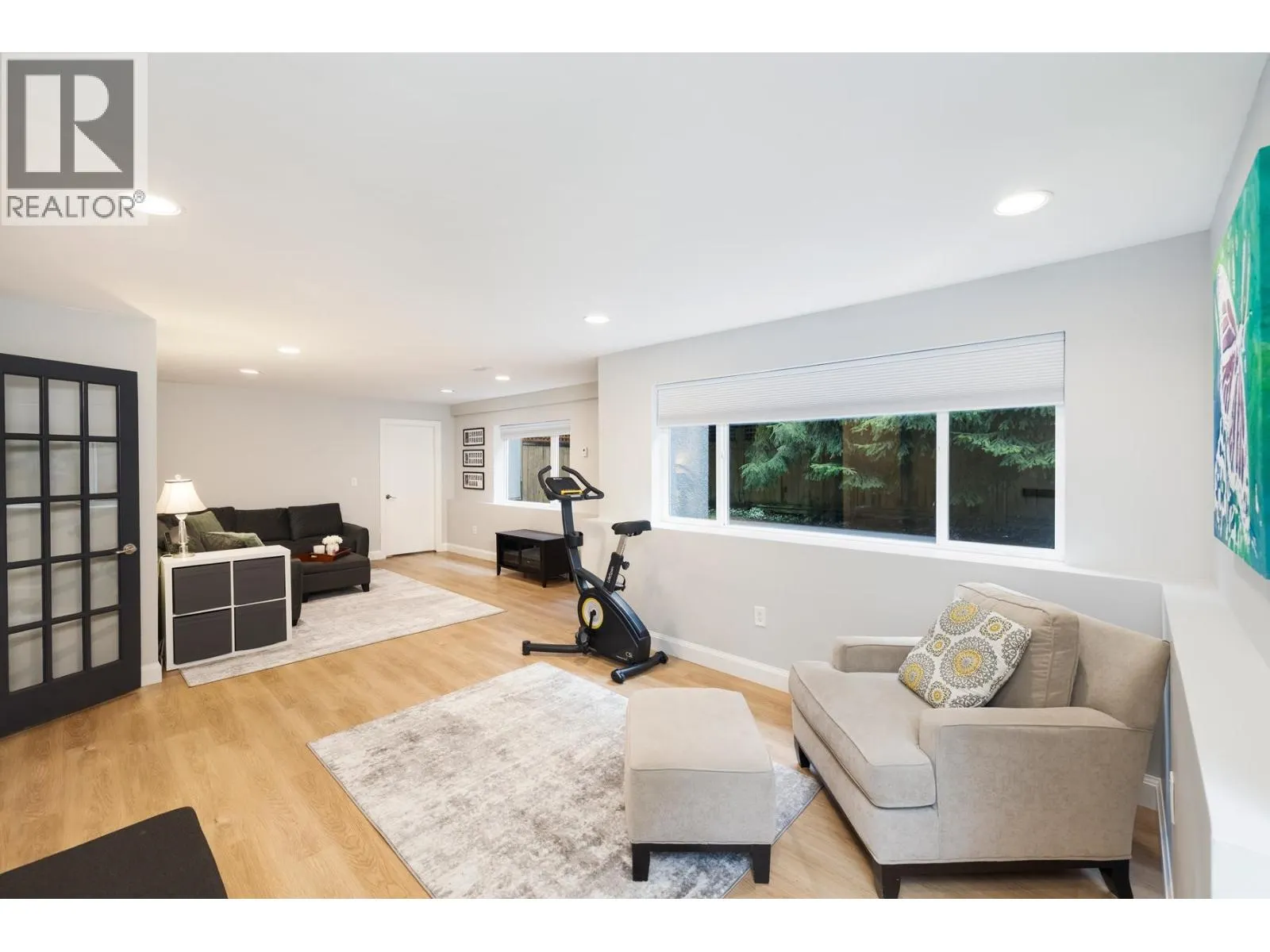 4233 CAPILANO ROAD