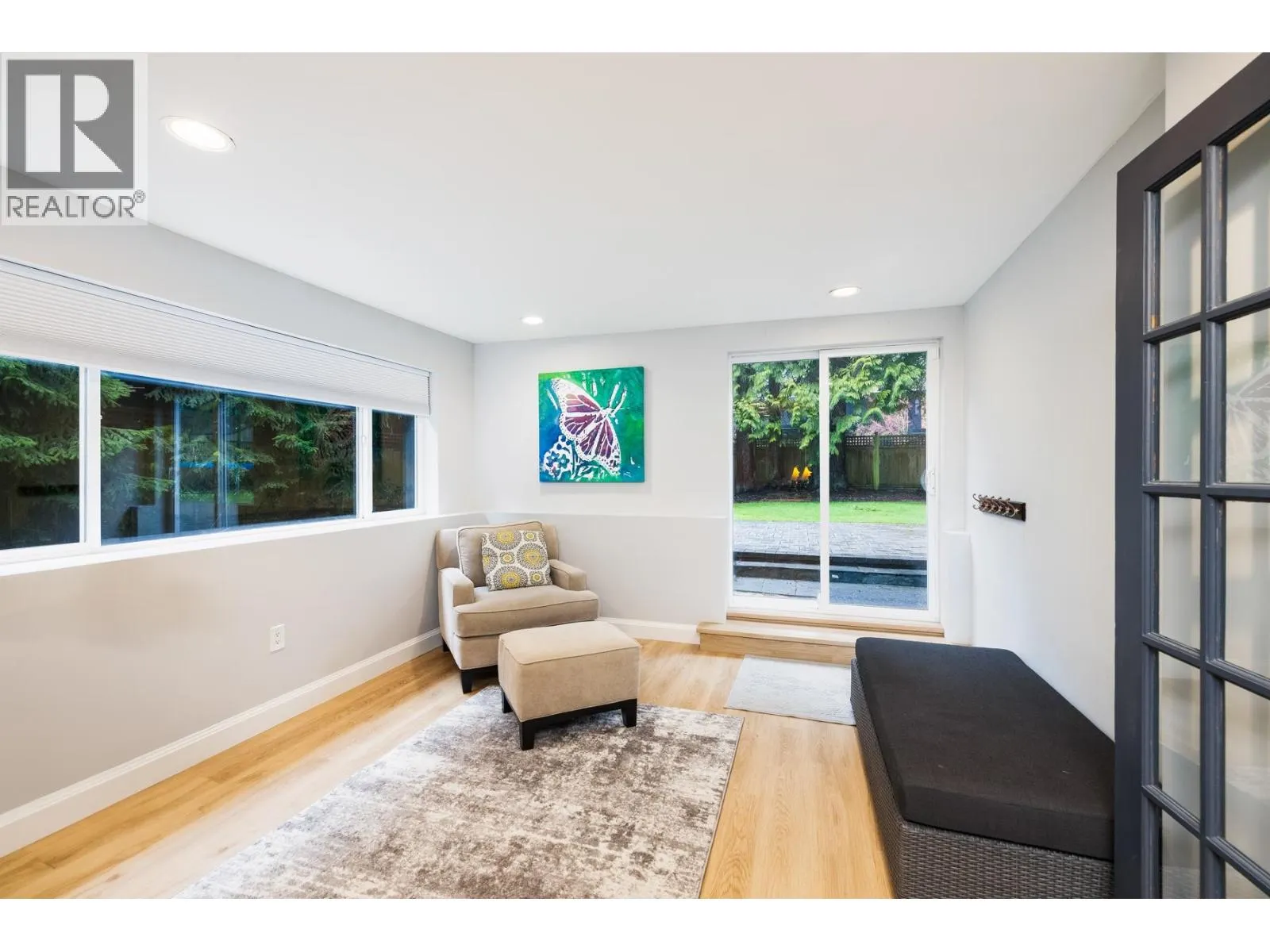 4233 CAPILANO ROAD