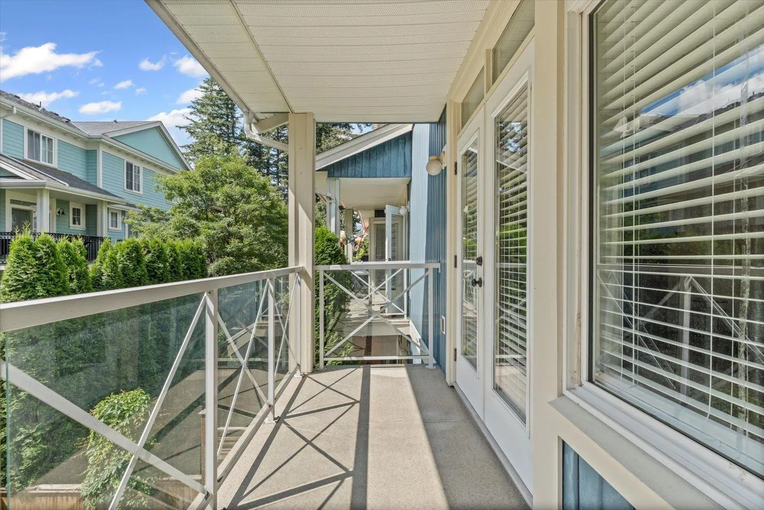 8 5837 SAPPERS WAY|Garrison Crossing