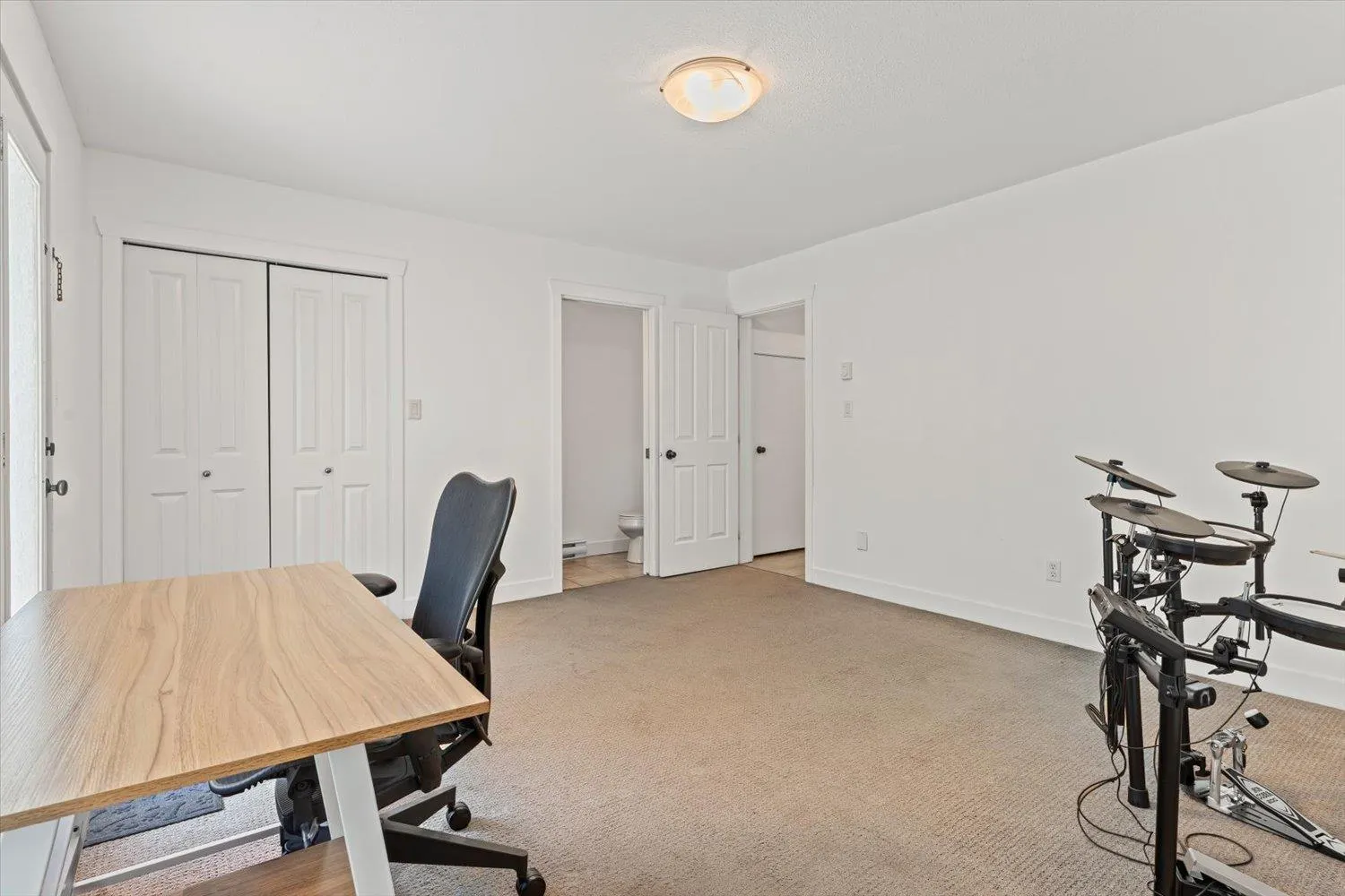 8 5837 SAPPERS WAY|Garrison Crossing