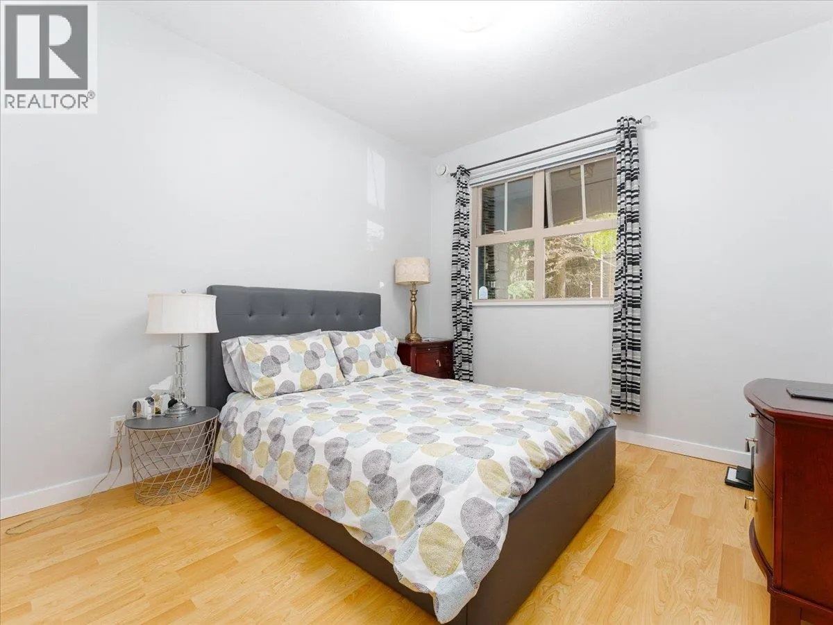 107 675 PARK CRESCENT