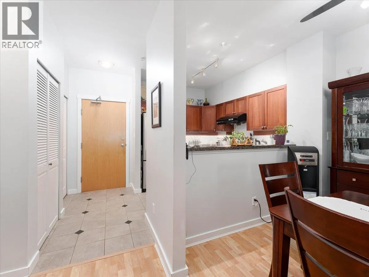 107 675 PARK CRESCENT