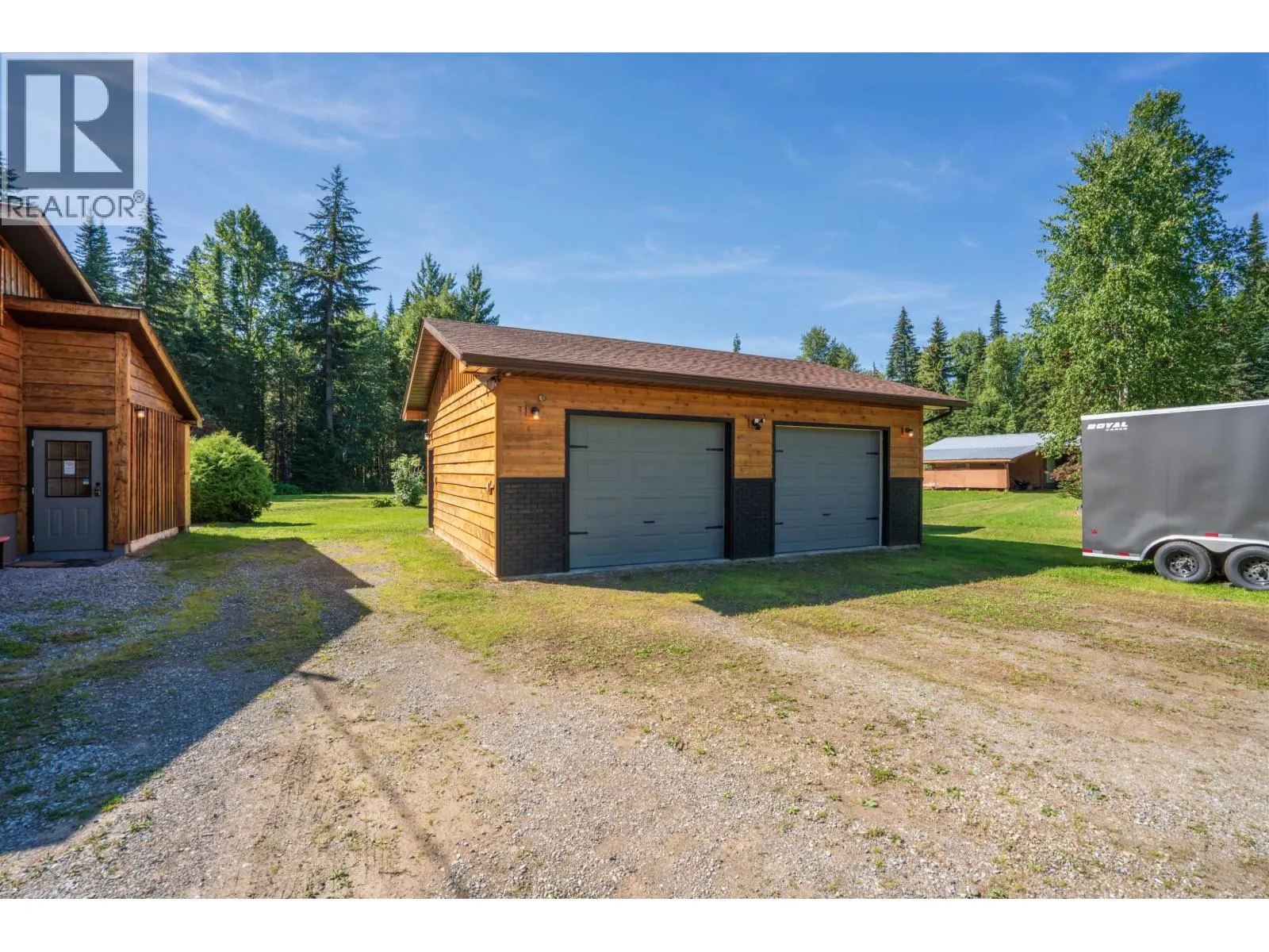 3895 CHRISTOPHER DRIVE