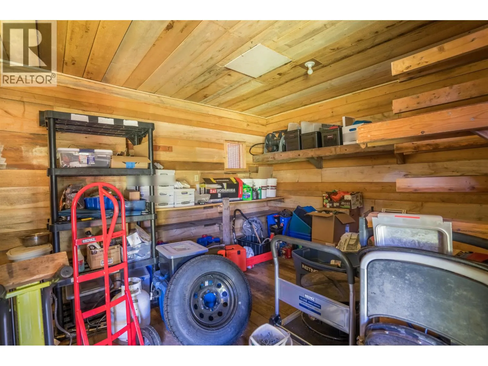 3895 CHRISTOPHER DRIVE