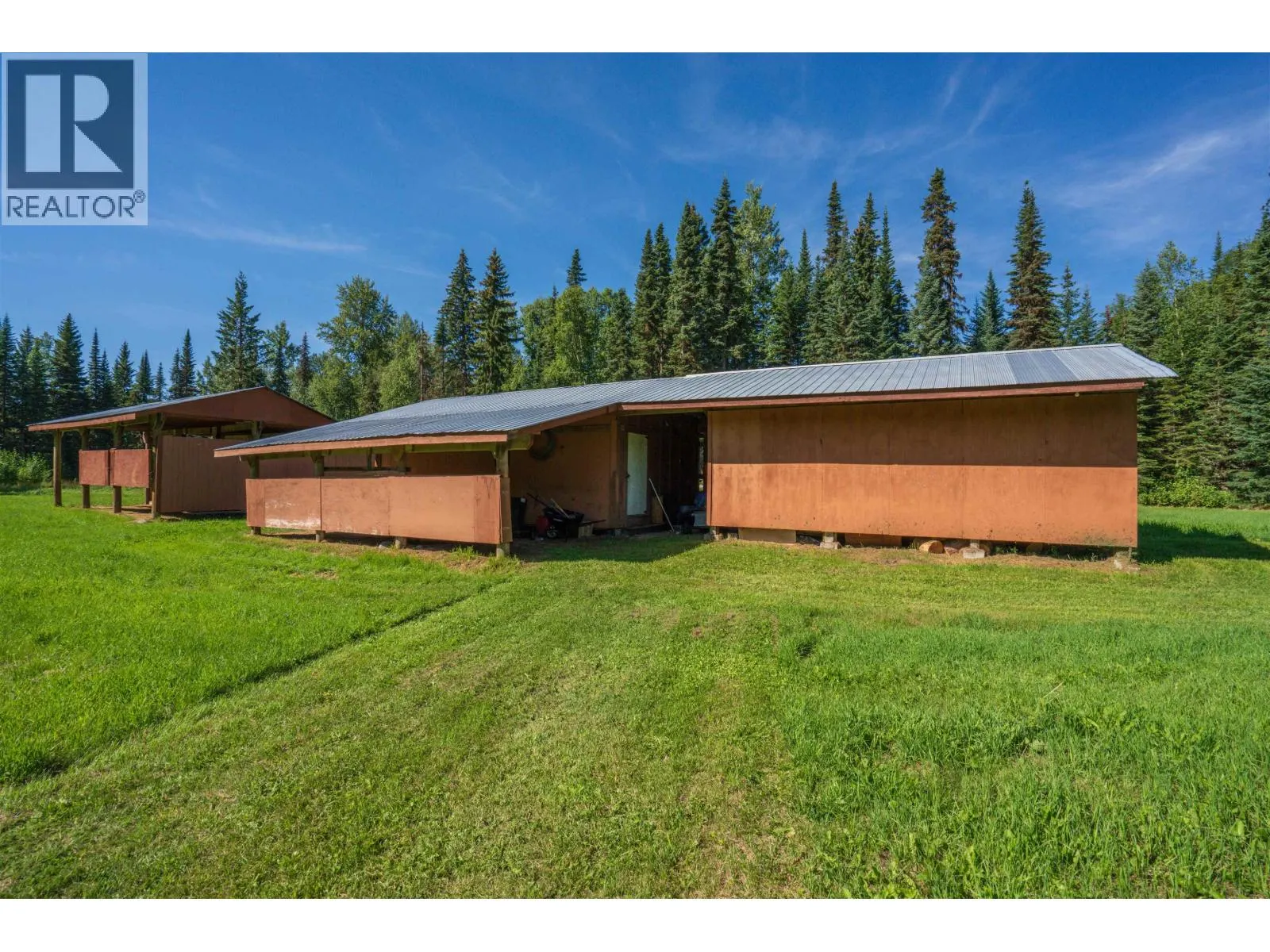 3895 CHRISTOPHER DRIVE