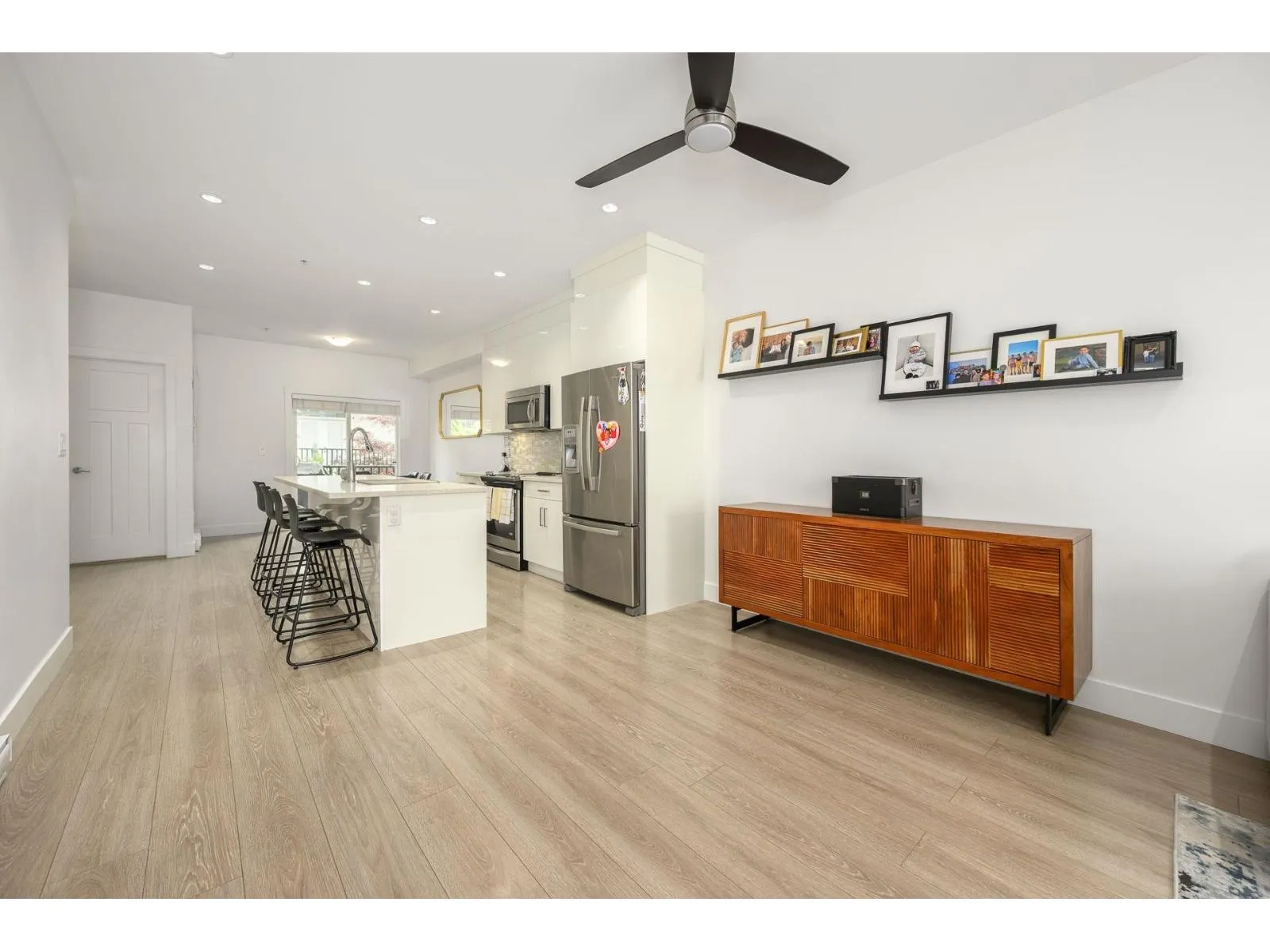 51 20860 76 AVENUE