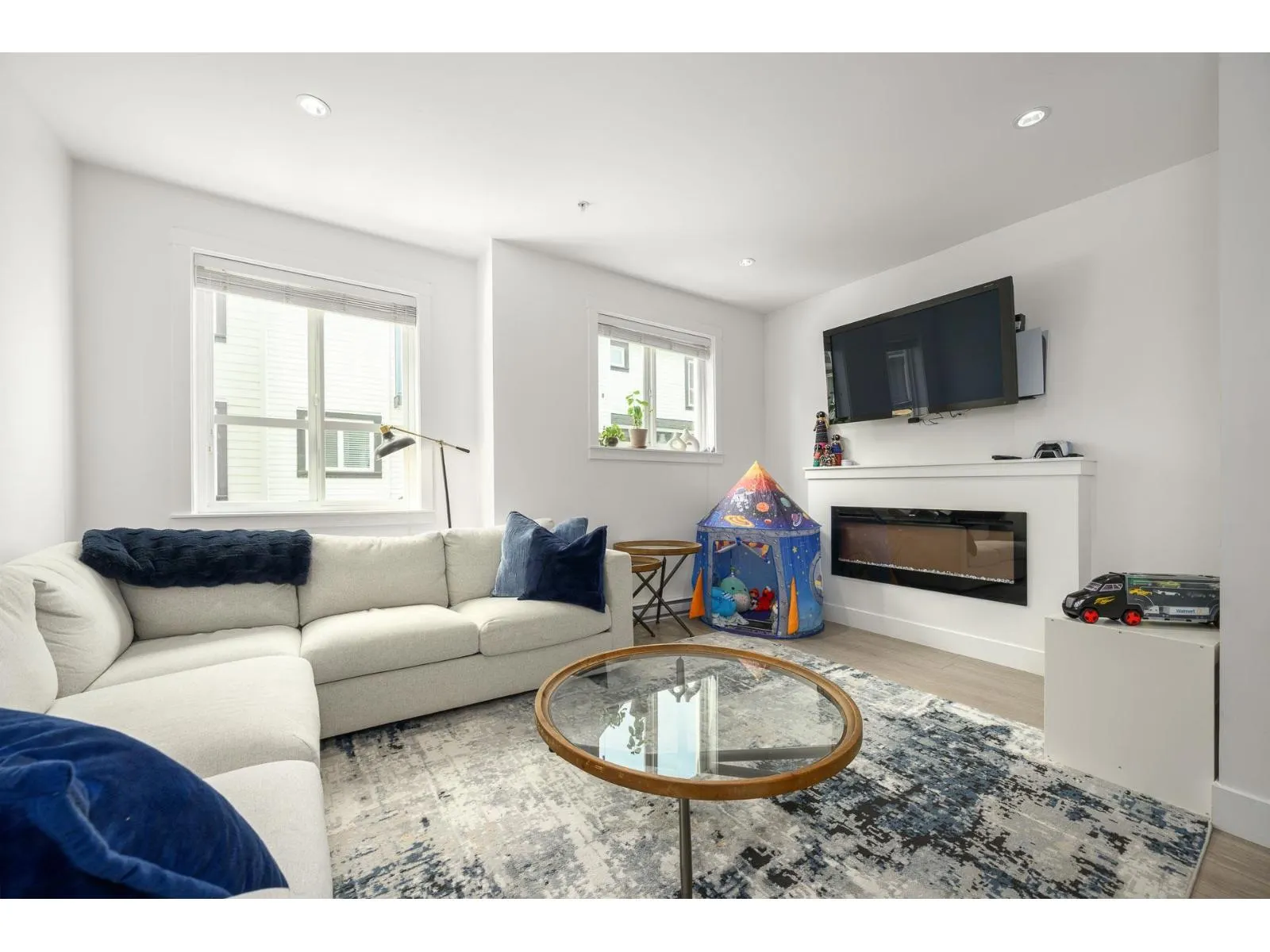 51 20860 76 AVENUE