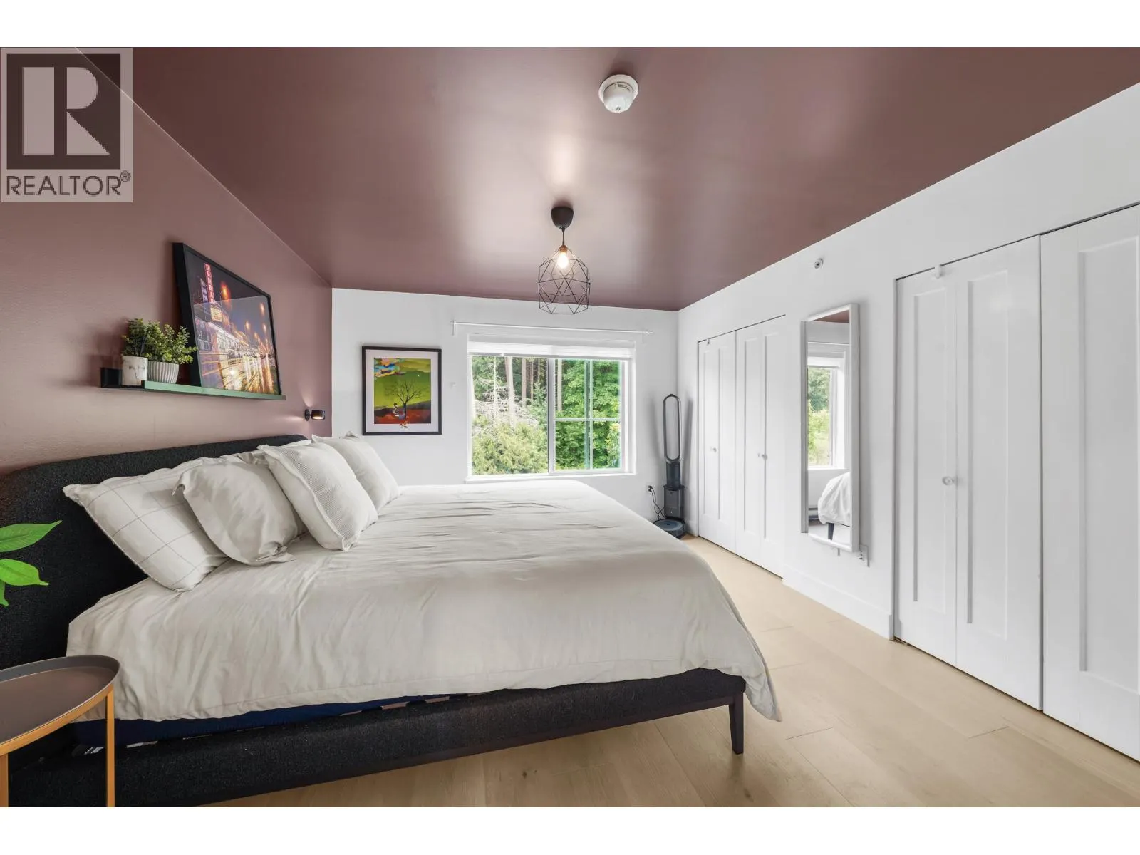 13 4638 ORCA WAY