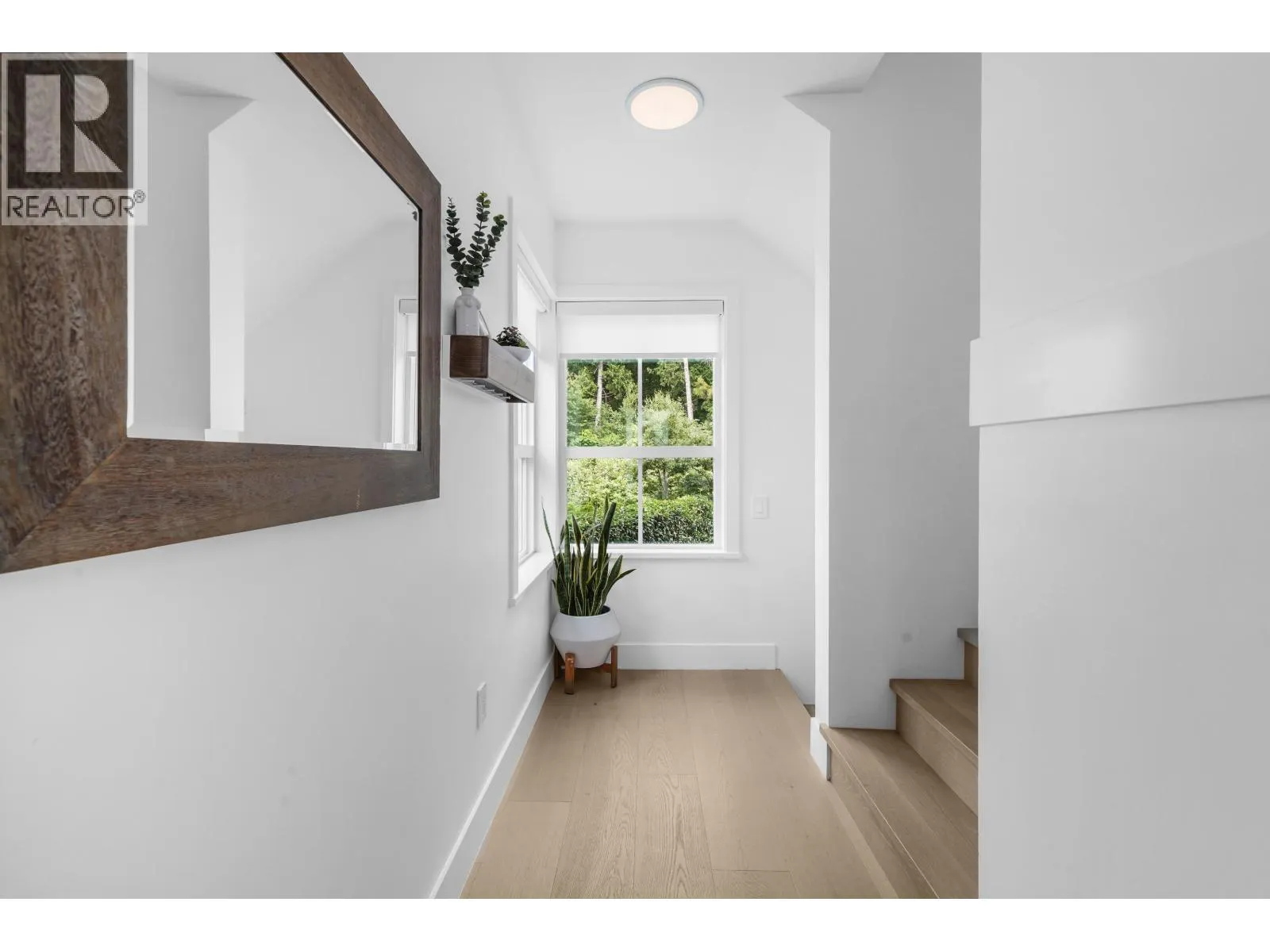 13 4638 ORCA WAY