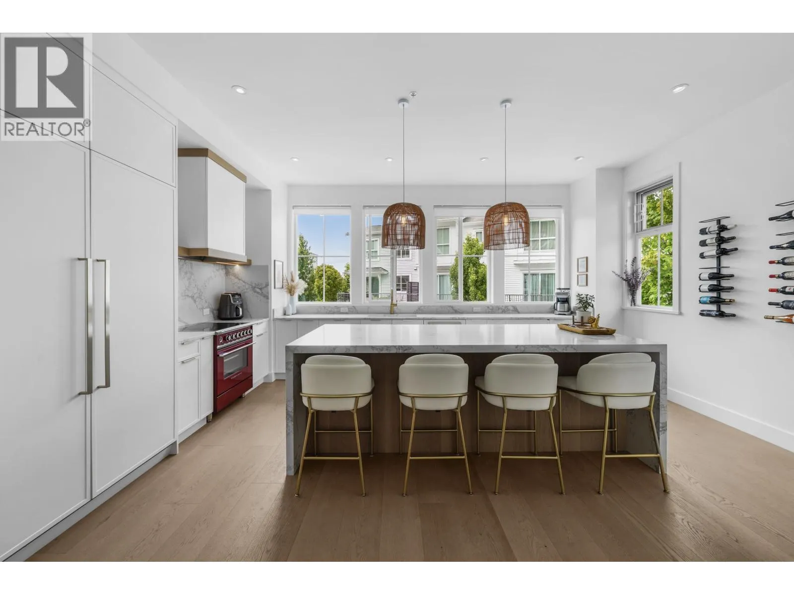 13 4638 ORCA WAY
