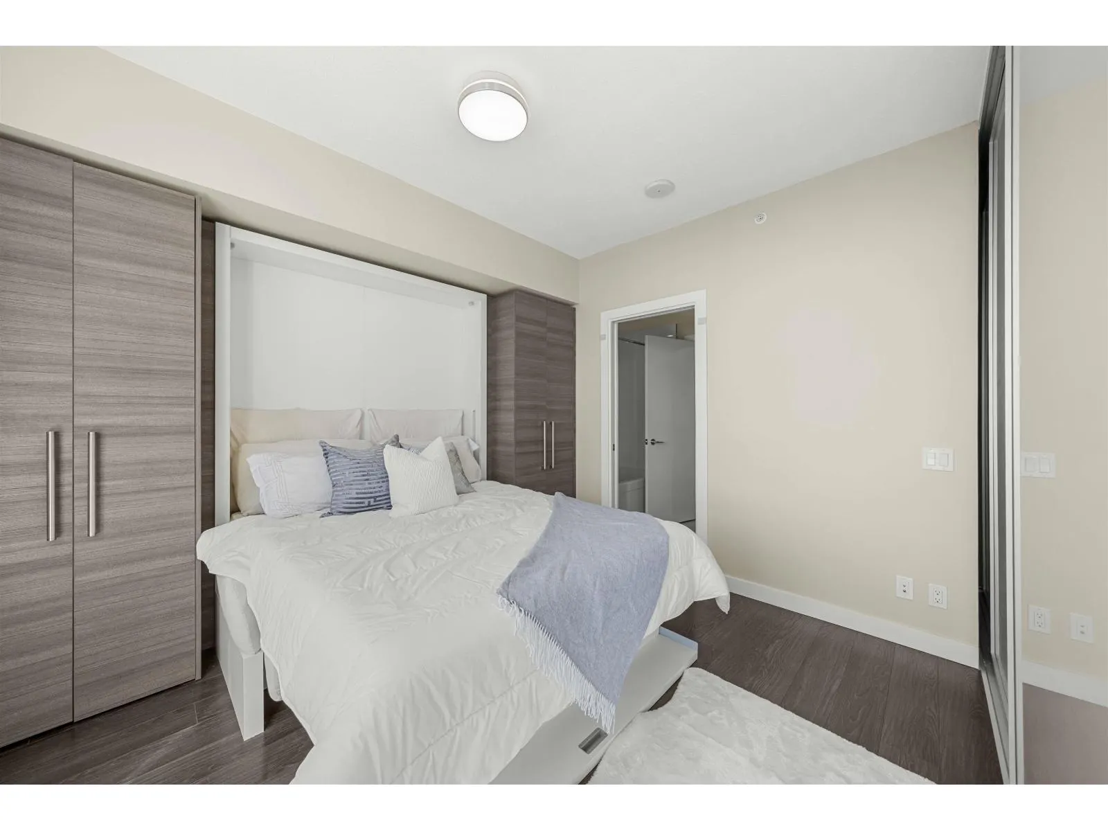 3501 13398 104 AVENUE